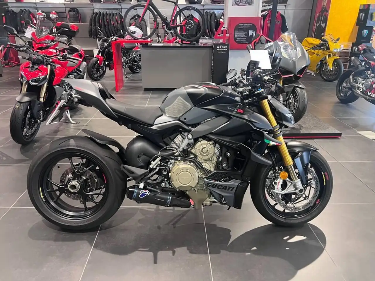 Ducati Streetfighter