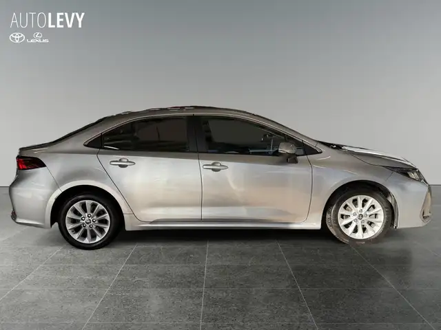 Toyota Corolla view 7