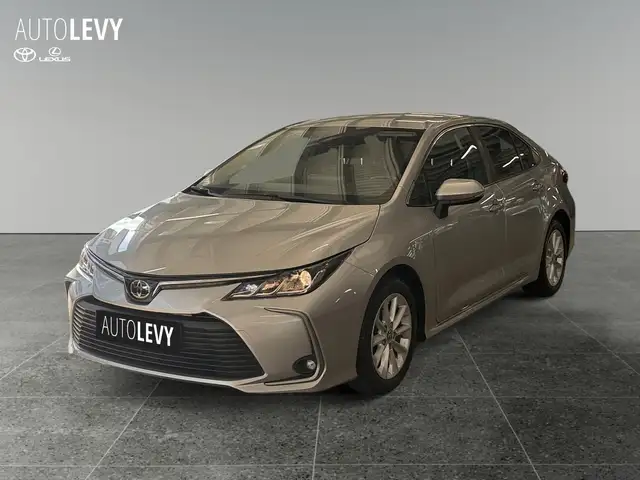 Toyota Corolla view 2