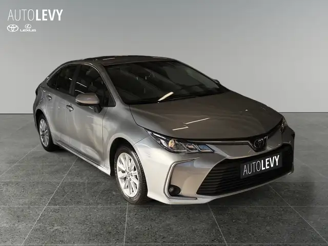 Toyota Corolla view 8