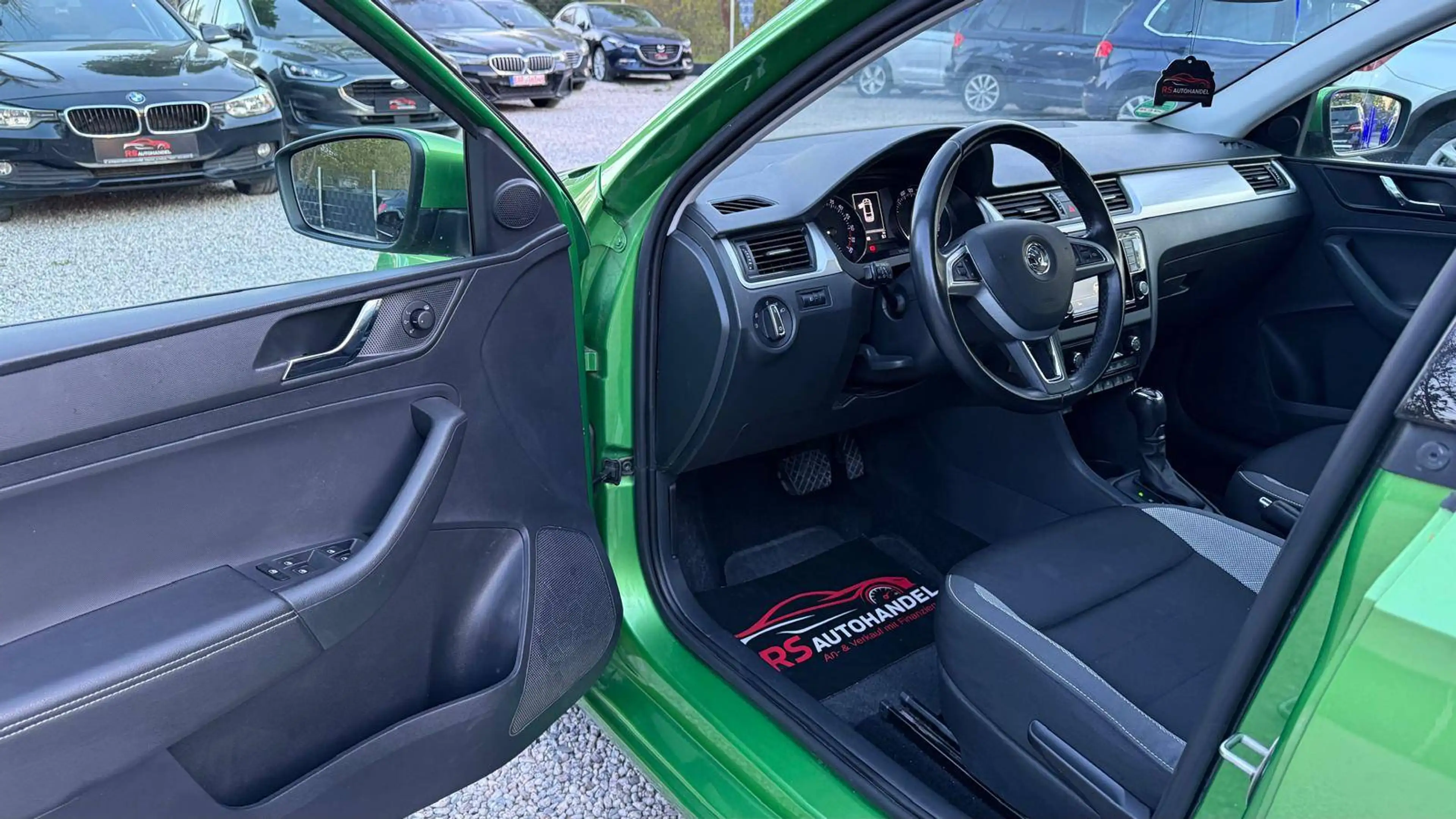 Skoda Rapid/Spaceback Ambition*AHK*Tempomat*PDC — photo 9