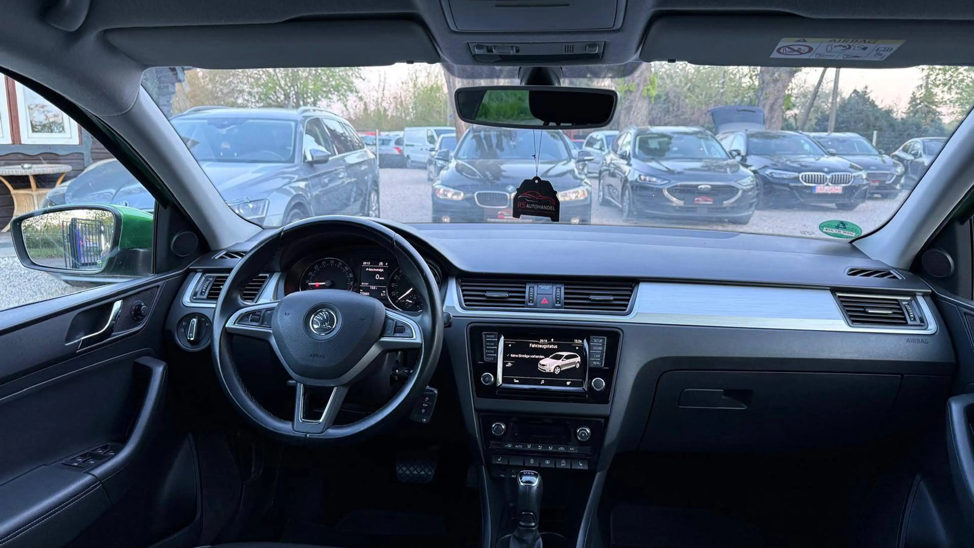 Skoda Rapid/Spaceback Ambition*AHK*Tempomat*PDC — photo 12