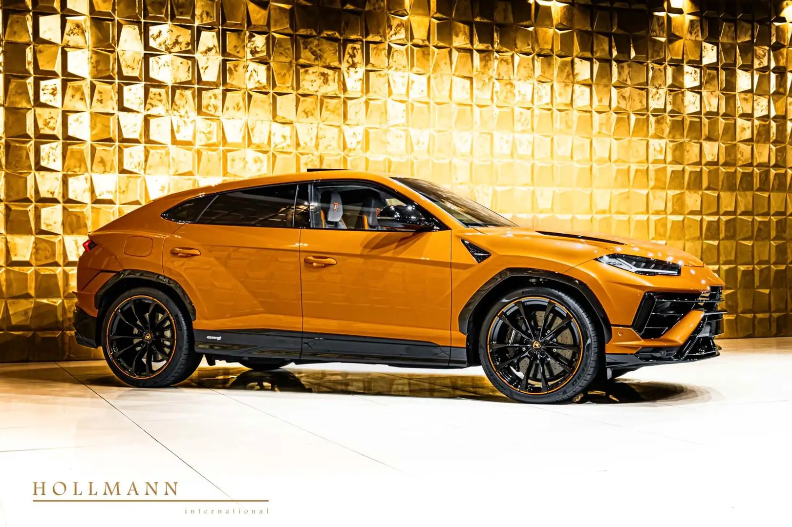 Lamborghini Urus S + B&O + CARBON TRIM + STYLE PACKAGE Orange - 2