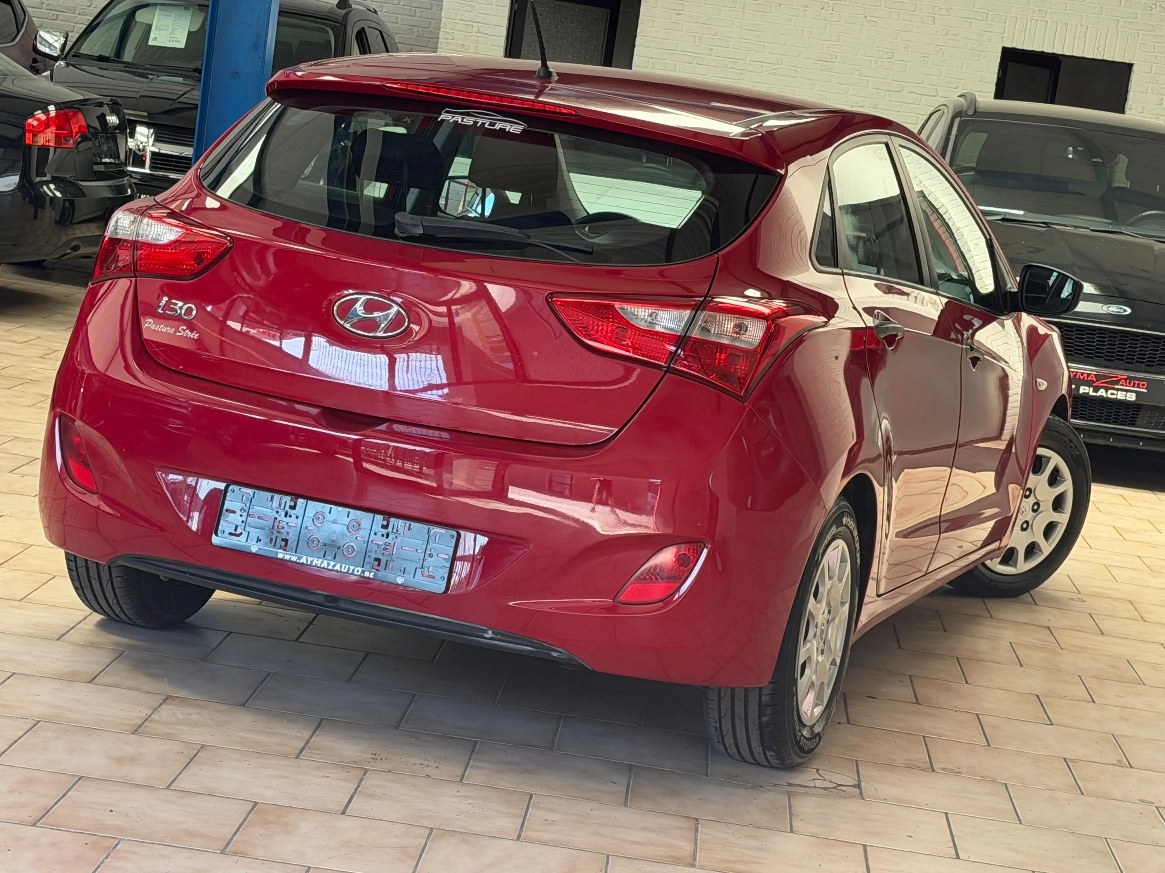 Hyundai i30 1.4i *** FULL CARNET D'ENTRETIEN *** — photo 10
