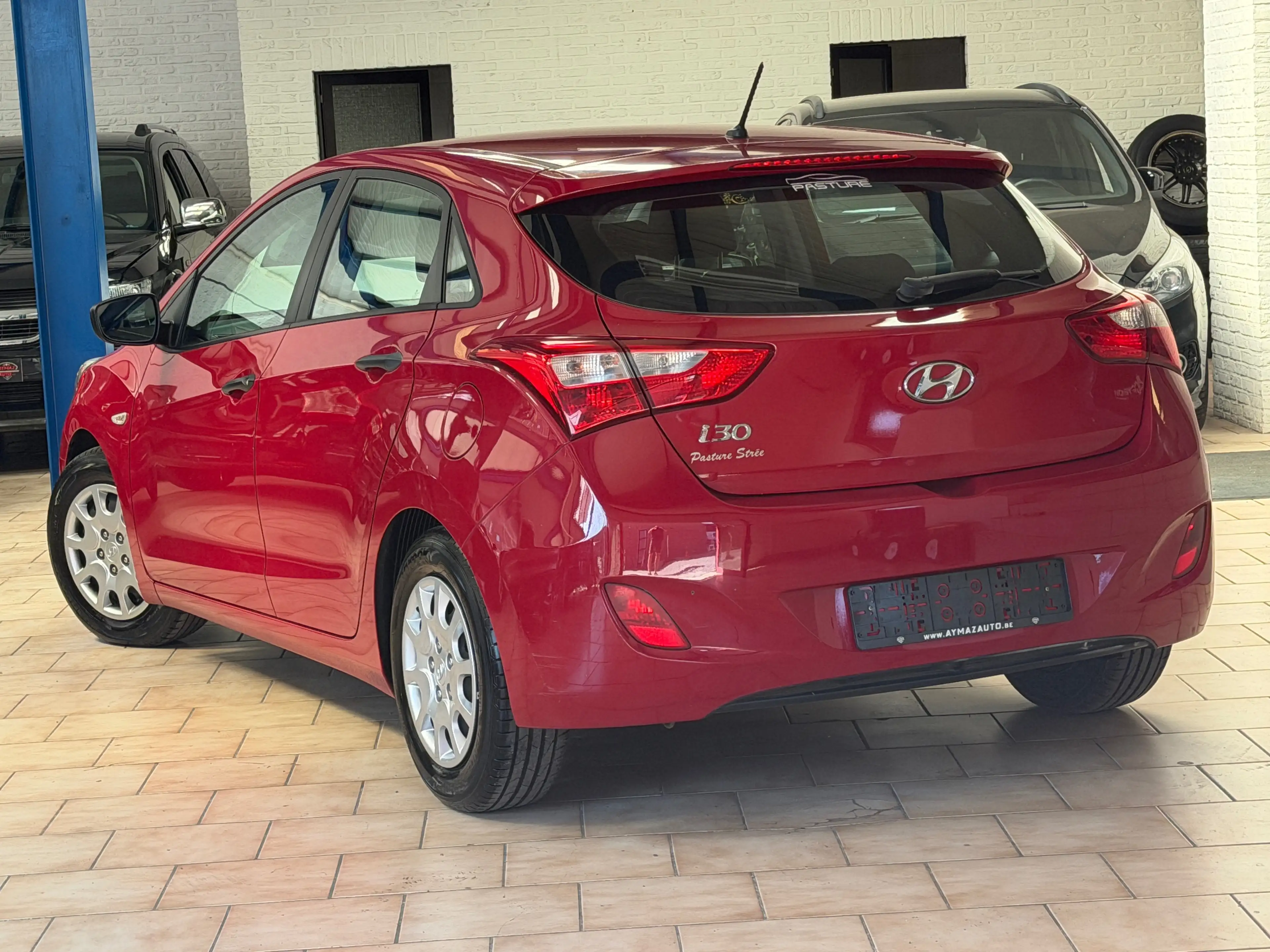 Hyundai i30 1.4i *** FULL CARNET D'ENTRETIEN *** — photo 4
