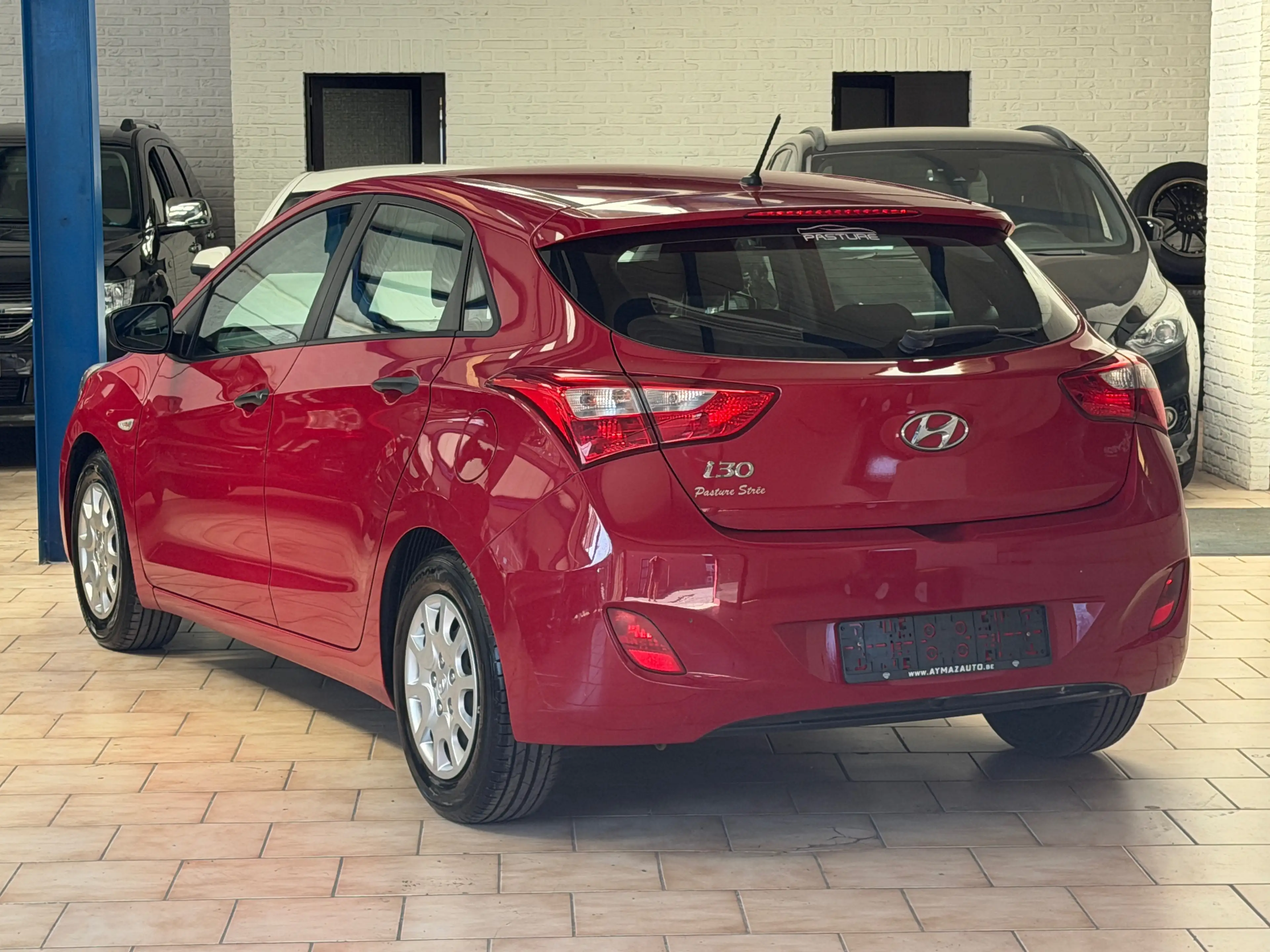 Hyundai i30 1.4i *** FULL CARNET D'ENTRETIEN *** — photo 6
