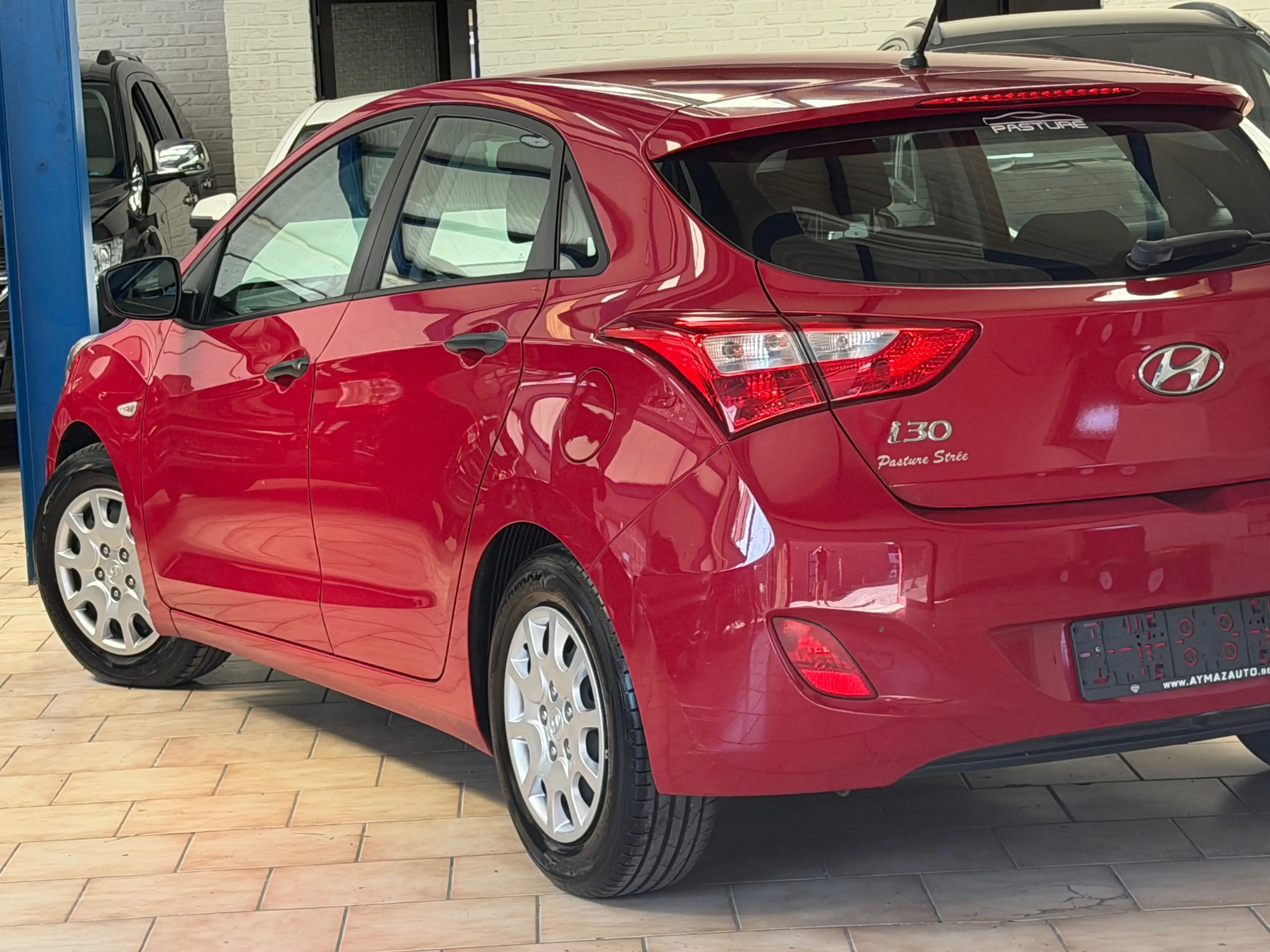 Hyundai i30 1.4i *** FULL CARNET D'ENTRETIEN *** — photo 5