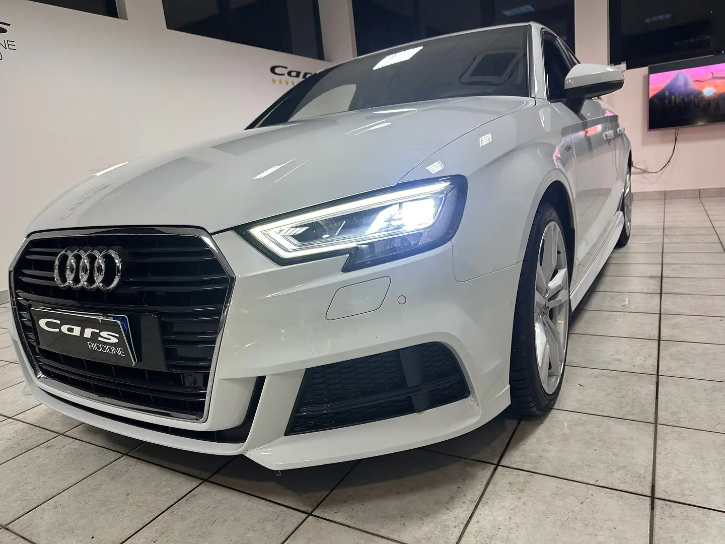 Audi A3 SEDAN SLINE 2.0 Tdi Stronic Weiß - 1