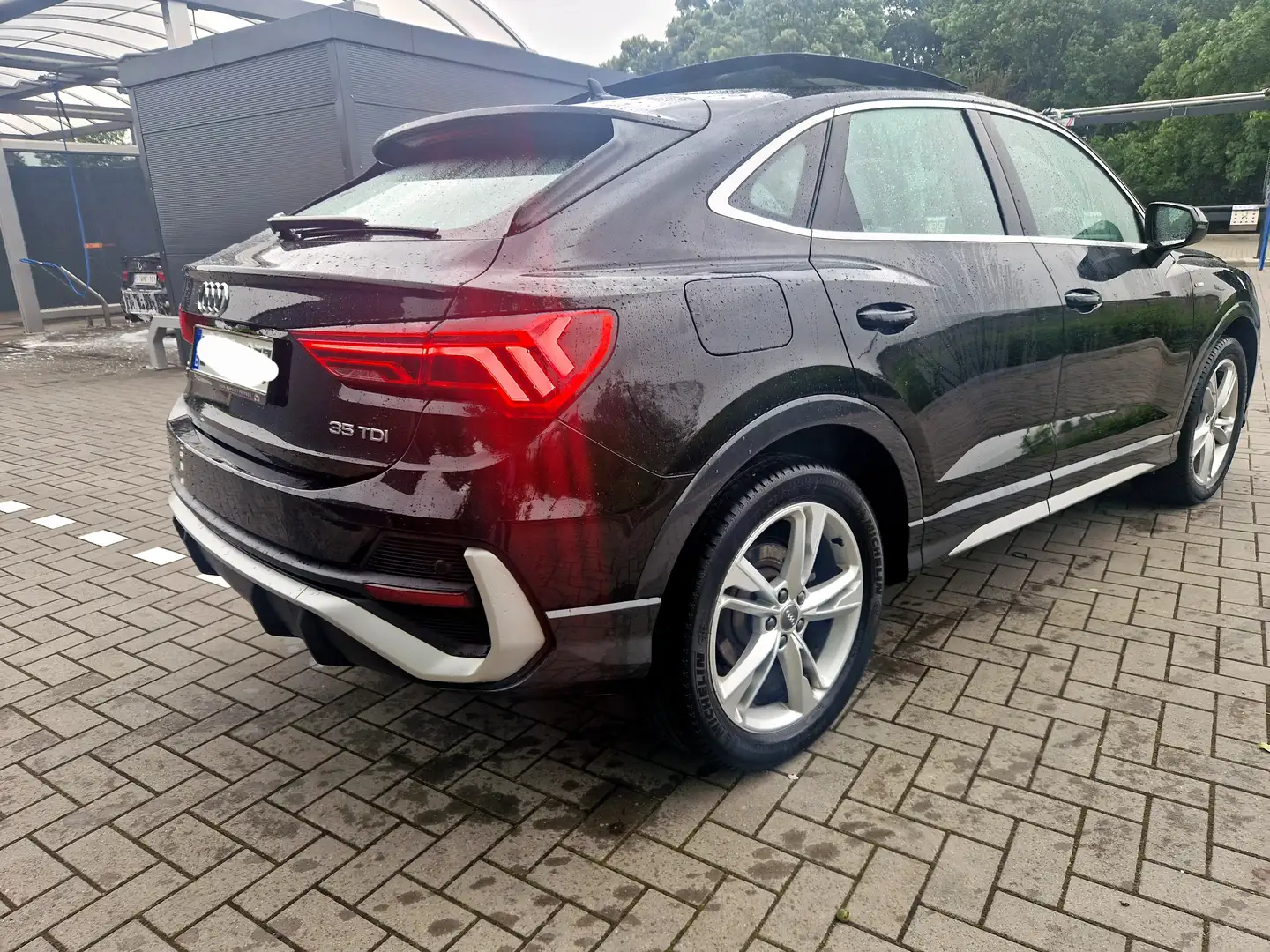 Audi Q3 Sportback 35 TDi S line Panorama Full Full Noir - 2