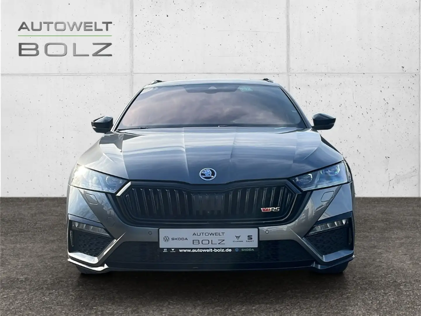 Skoda Octavia Combi RS Plus 4x4 2.0 TDI HUD Navi 360Kam DigiCock Grijs - 2