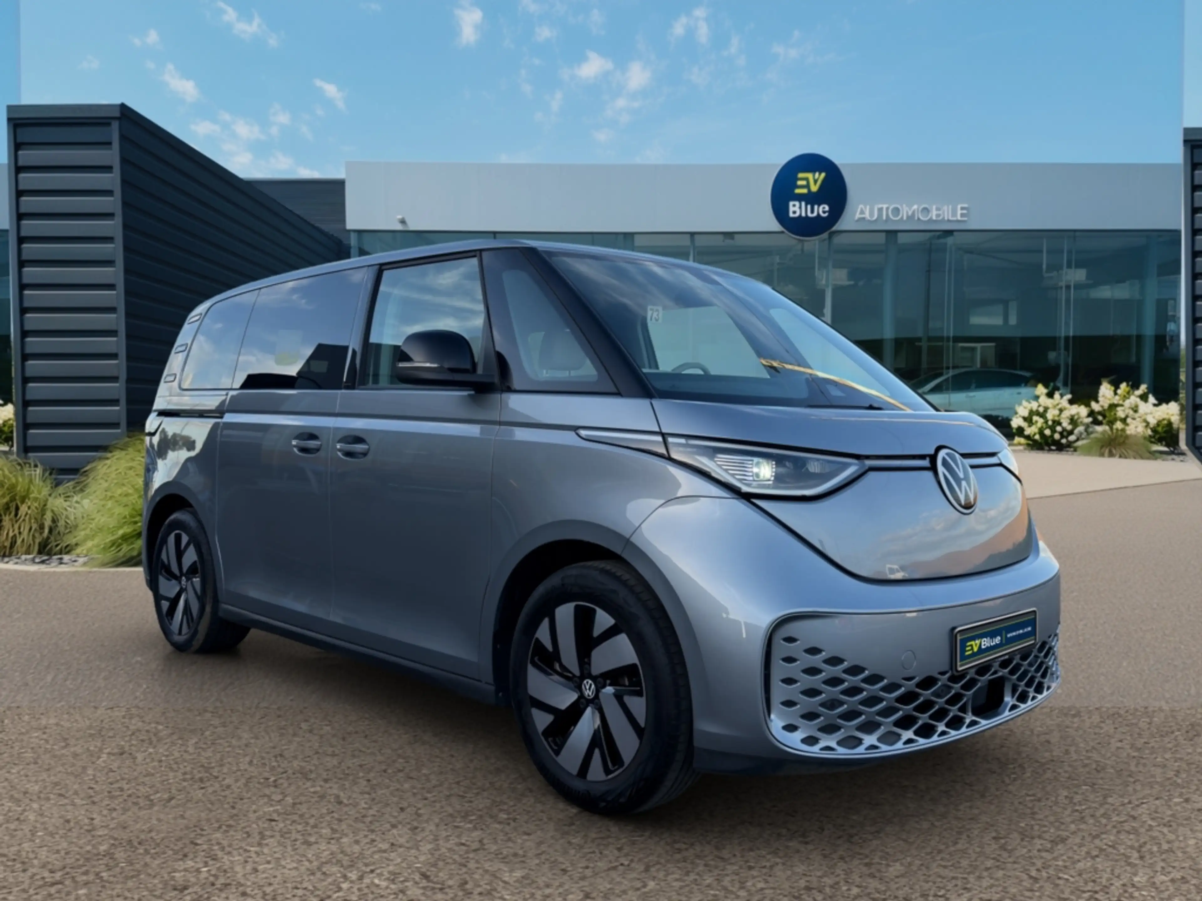 Volkswagen ID. Buzz Pro 77 kWh - 150 kW (204 ch) — photo 8