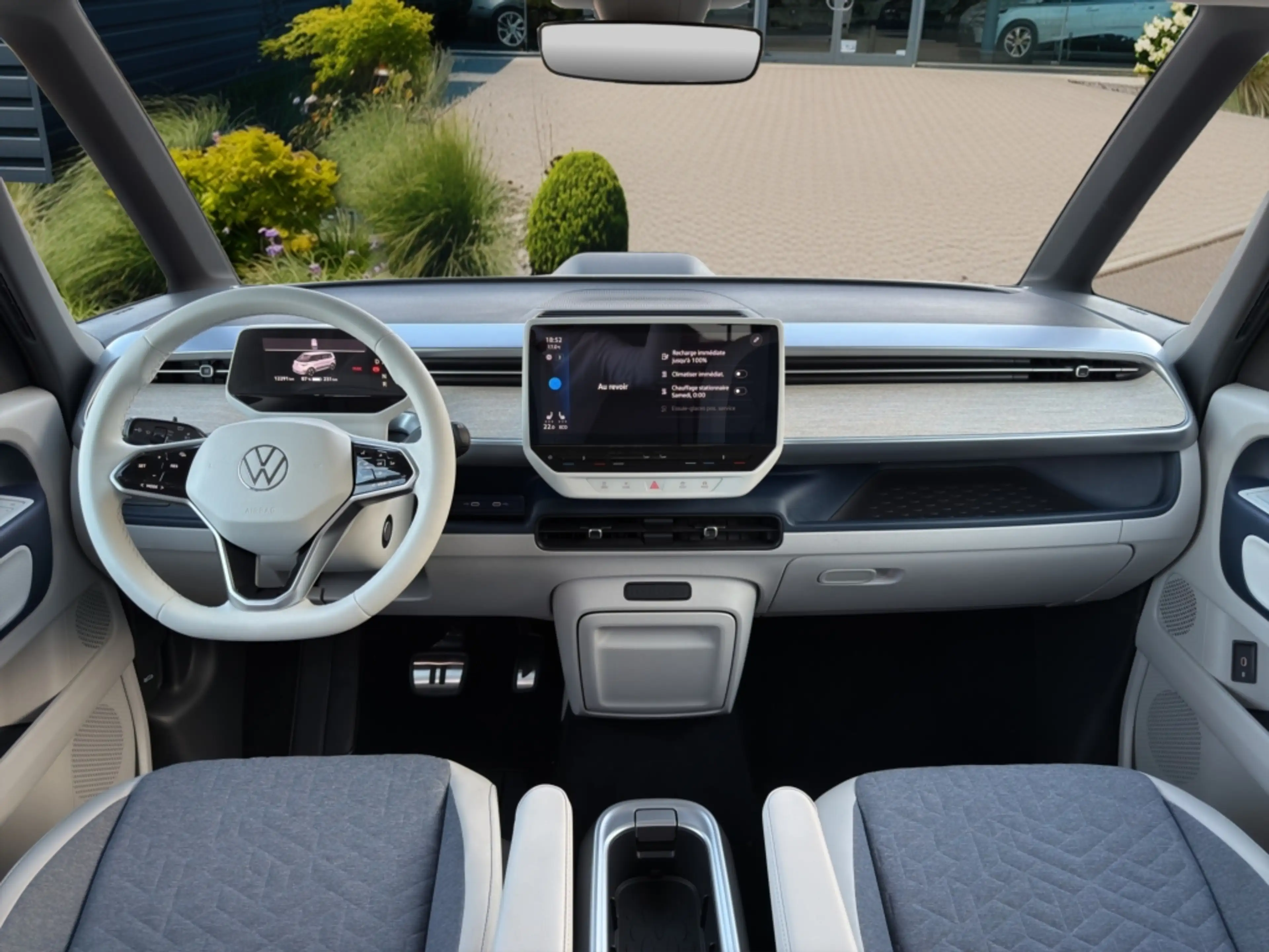Volkswagen ID. Buzz Pro 77 kWh - 150 kW (204 ch) — photo 11