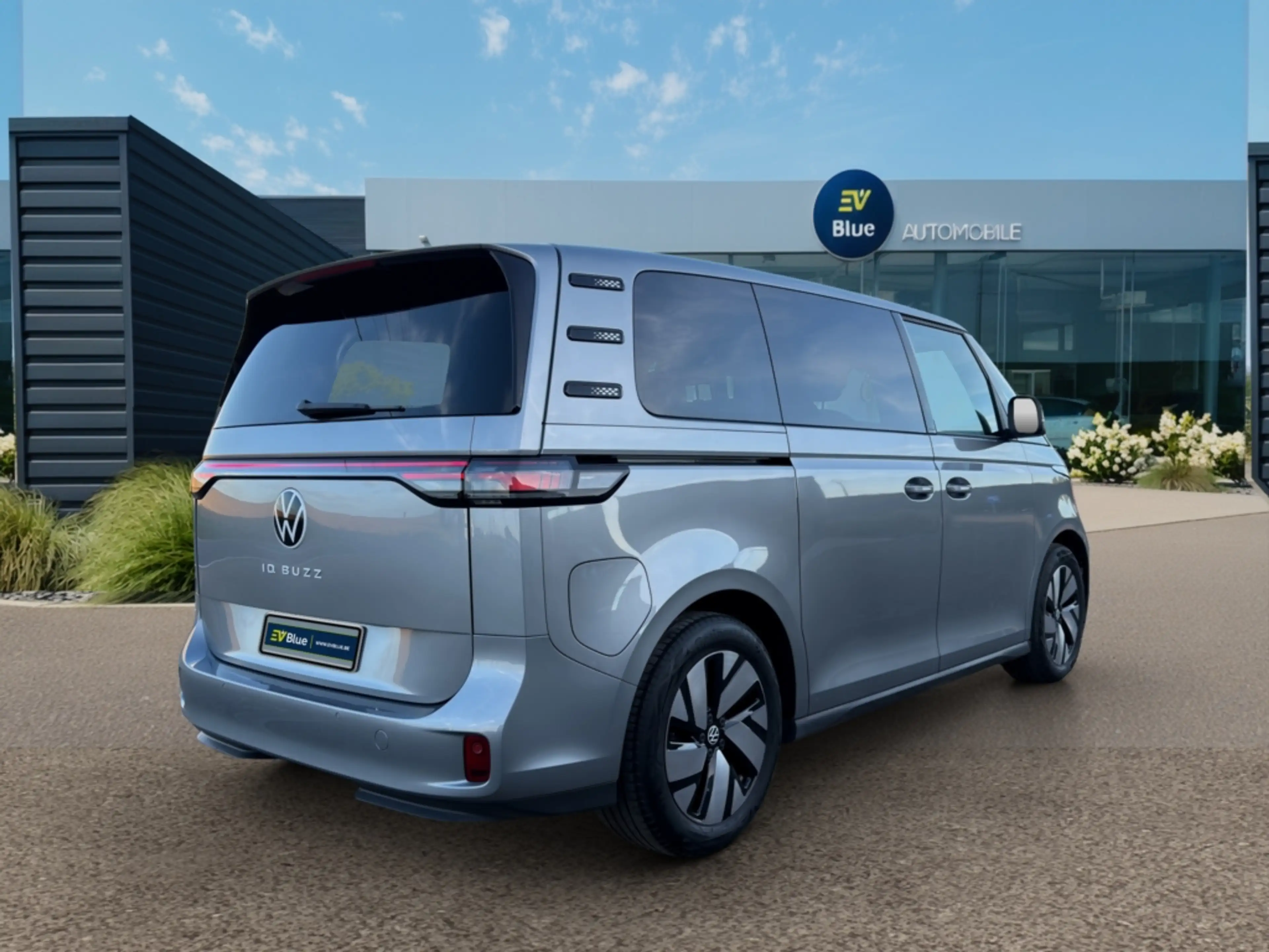 Volkswagen ID. Buzz Pro 77 kWh - 150 kW (204 ch) — photo 6