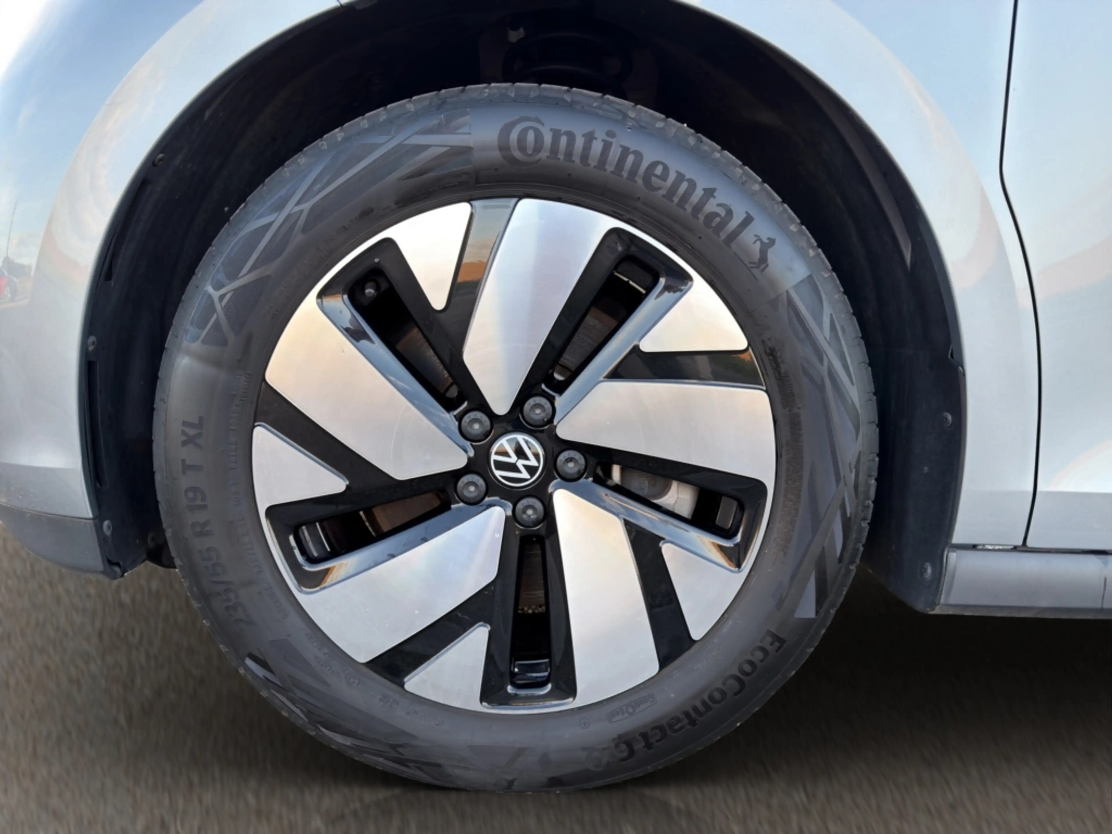 Volkswagen ID. Buzz Pro 77 kWh - 150 kW (204 ch) — photo 10