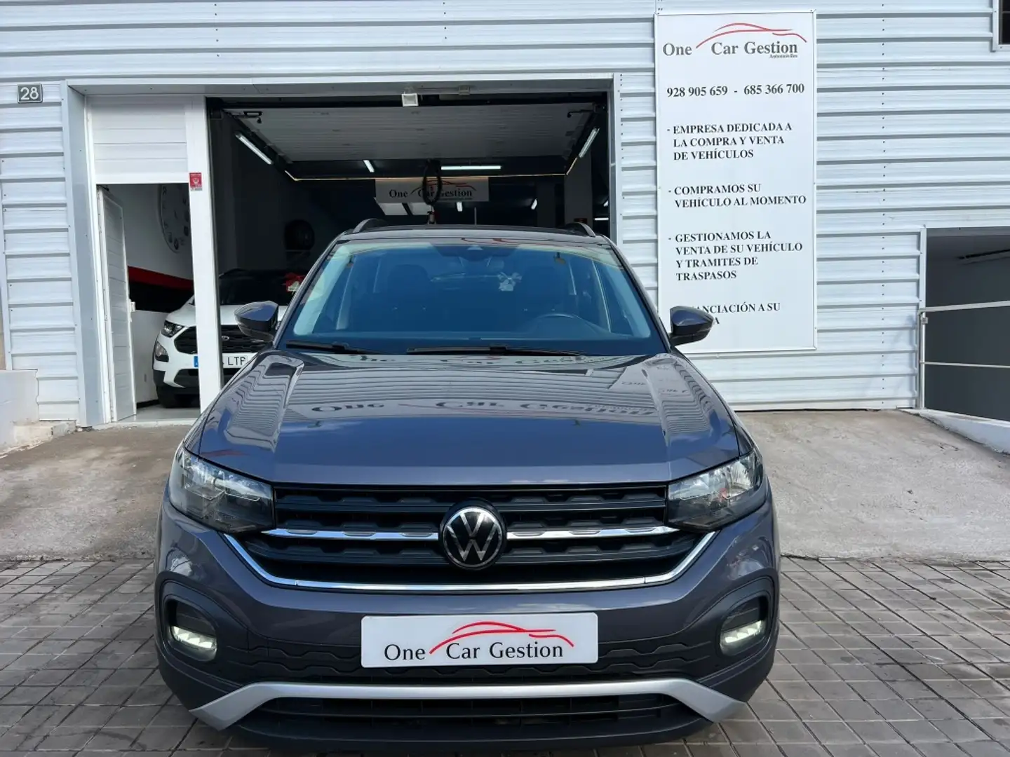 Volkswagen T-Cross 1.0 TSI 70kW Azul - 2