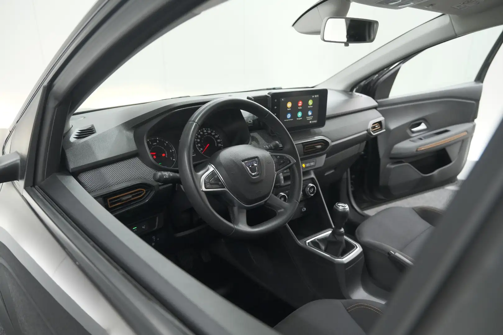 Dacia Sandero Stepway TCe 100 Bi-Fuel Comfort | Camera | Apple C Zwart - 2