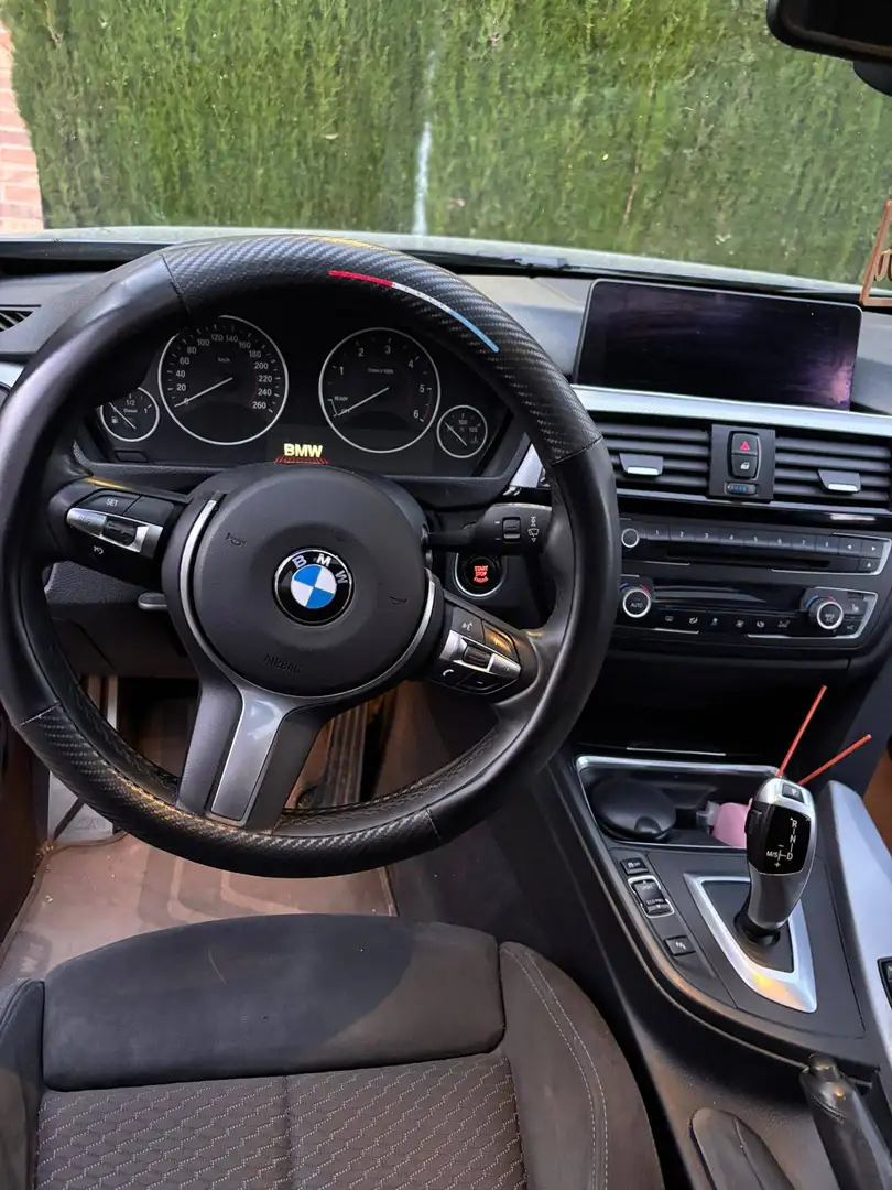 BMW 320 320dA Touring Sport Sport Gris - 1