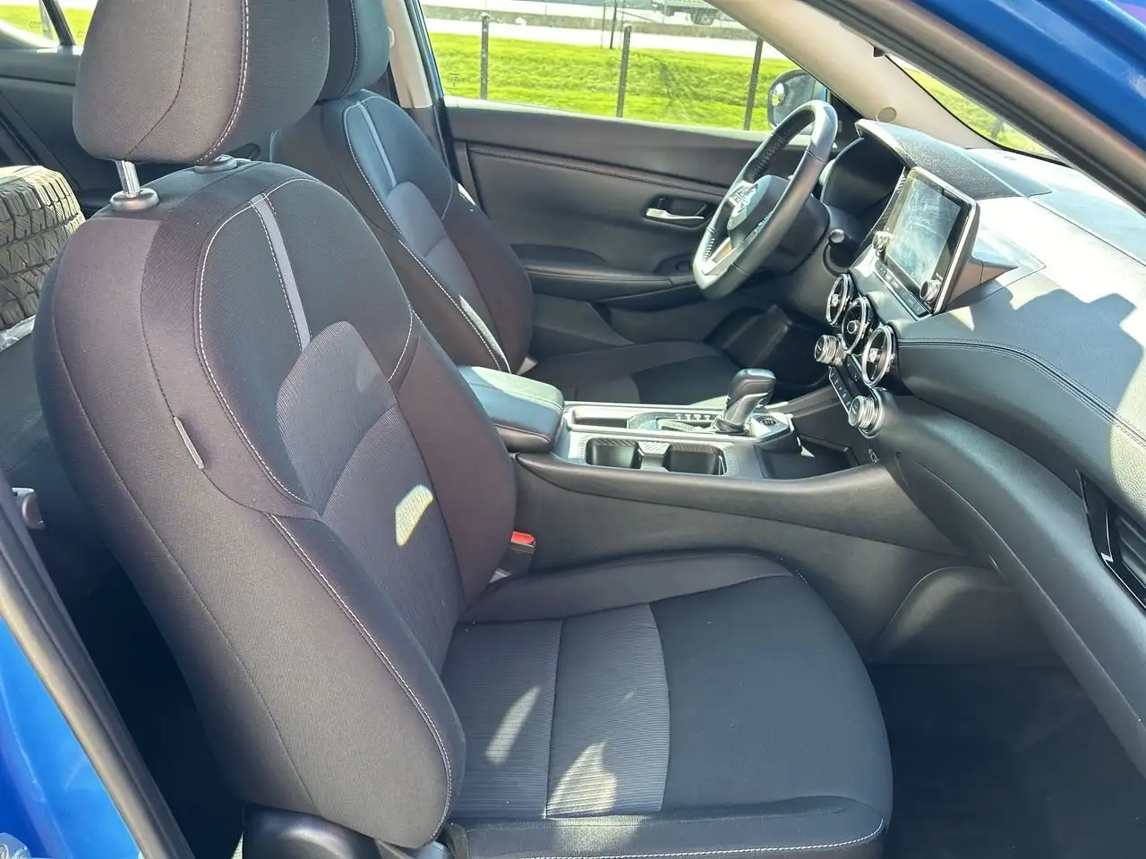 Nissan Sentra снимка Nissan Sentra
