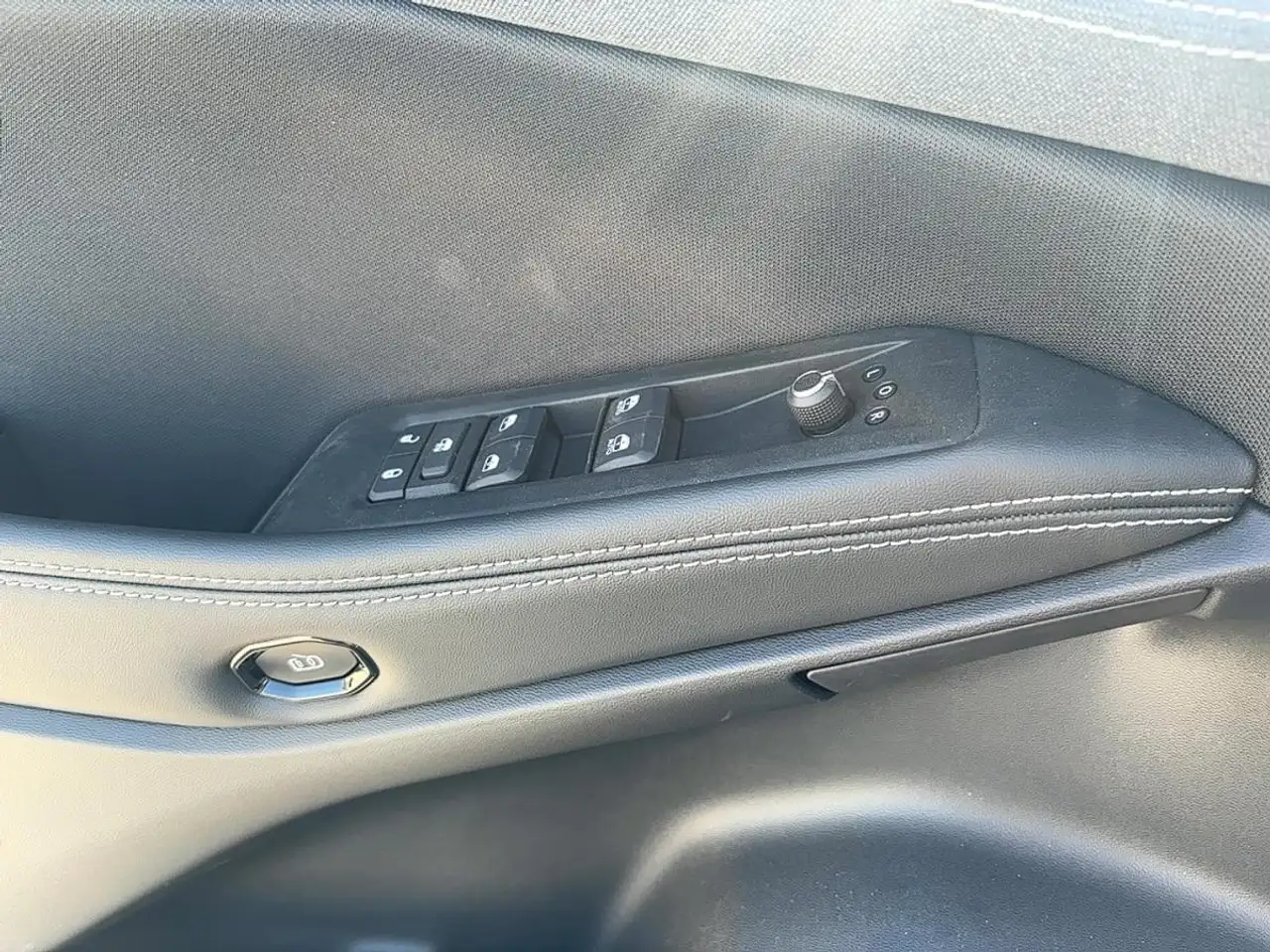 Jeep Cherokee снимка Jeep Cherokee