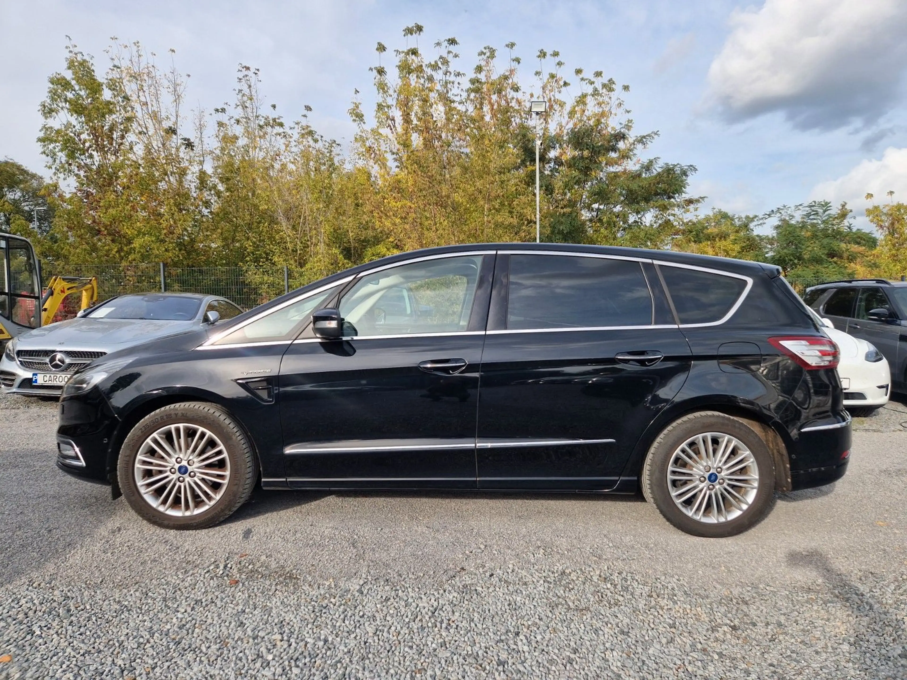 Ford S-Max Vignale AT 2.0D Bi-Turbo 240PS AHK PANO — photo 8