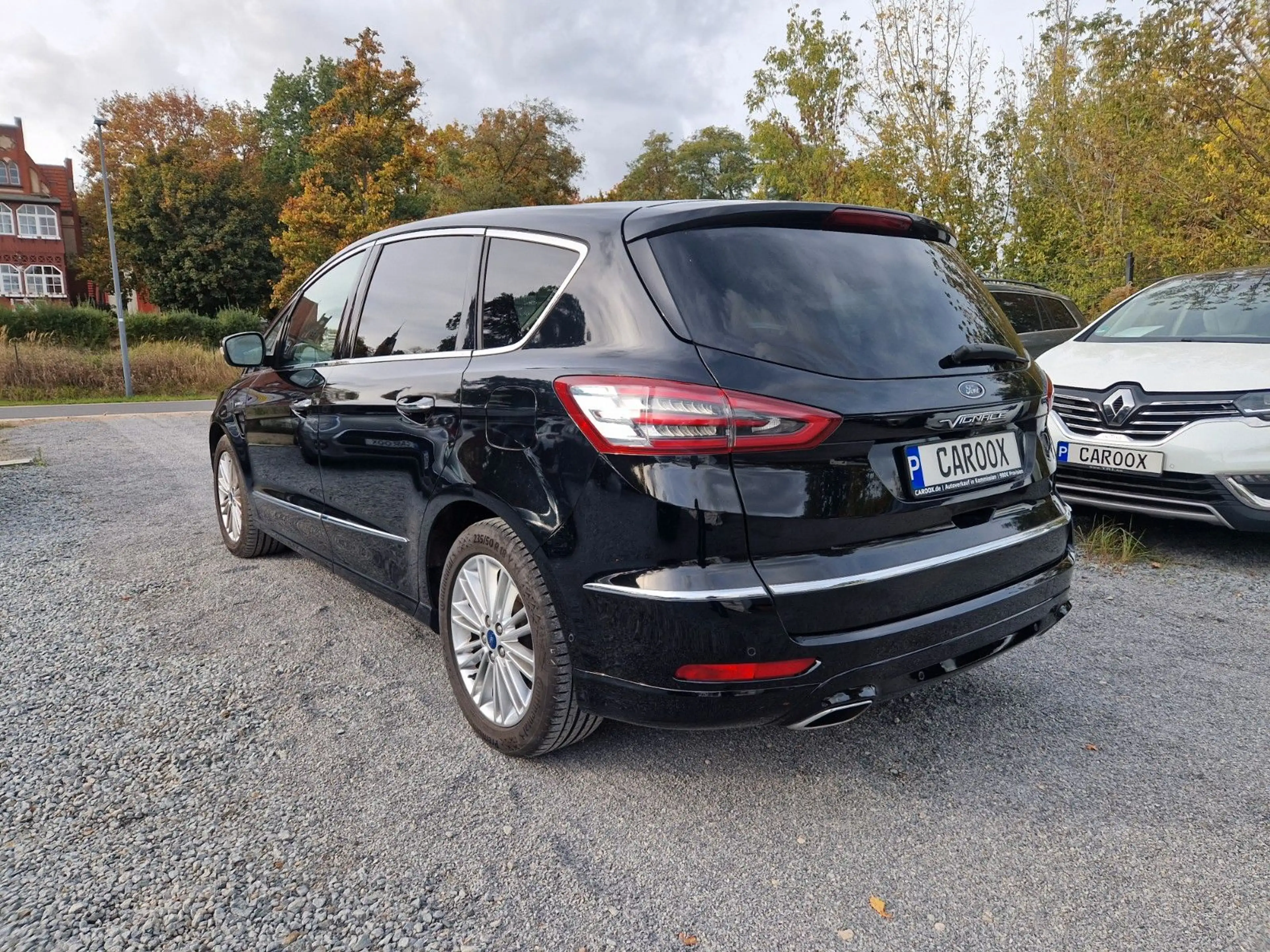Ford S-Max Vignale AT 2.0D Bi-Turbo 240PS AHK PANO — photo 7