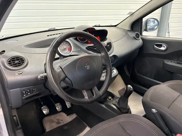 Renault Twingo view 10