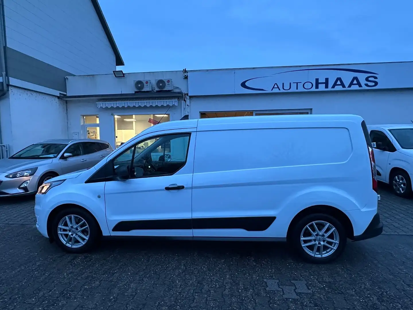 Ford Transit Connect L2 230*AUTOMATIK* lang*PDC* Weiß - 2