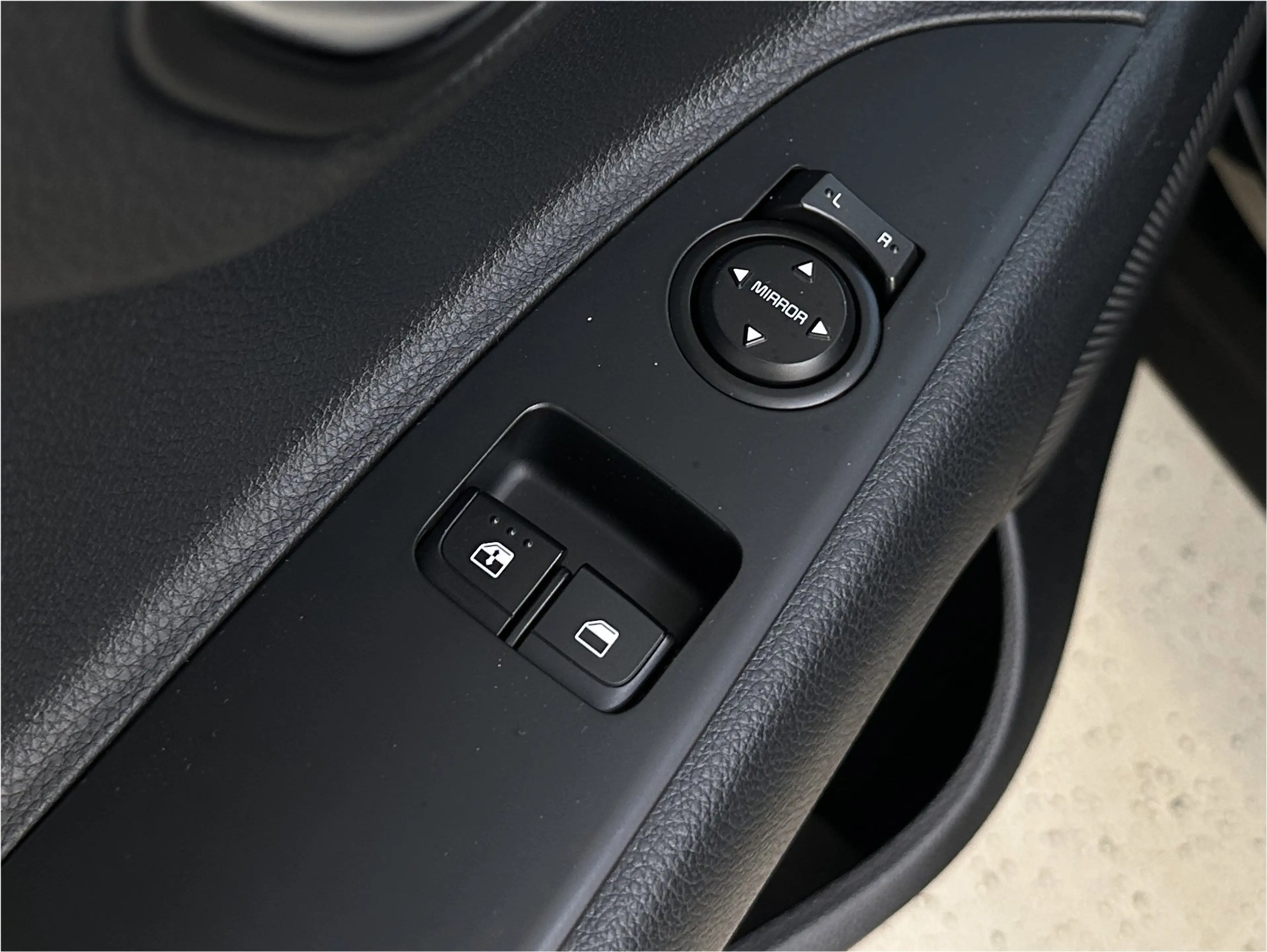 Kia Stonic 1.0 T-GDi MHEV DynamicLine | NL |2Eig | Apple Carp — photo 27