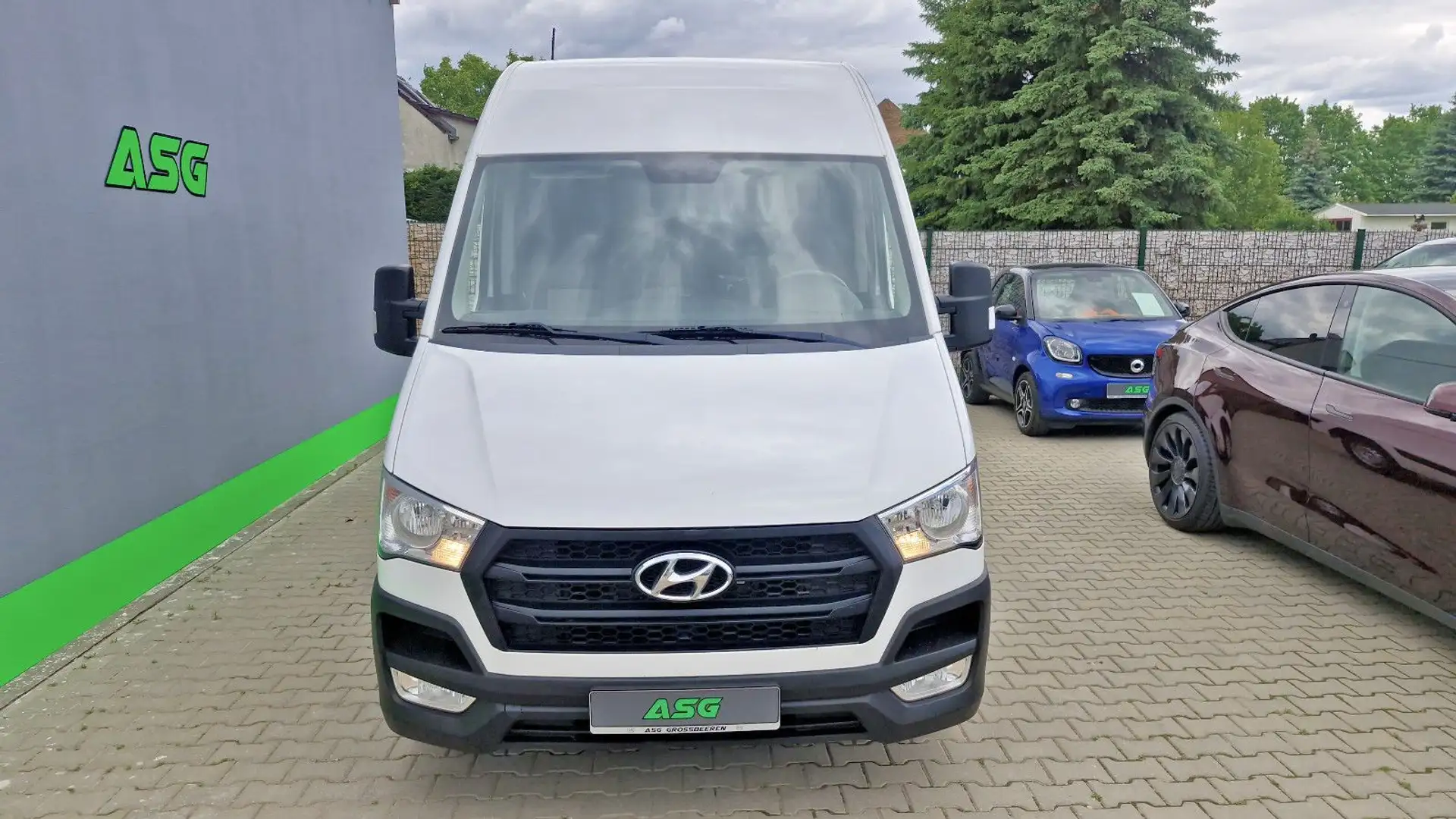 Hyundai H 350 Kasten Kasten L2H2 Profi - AHK Blanc - 2