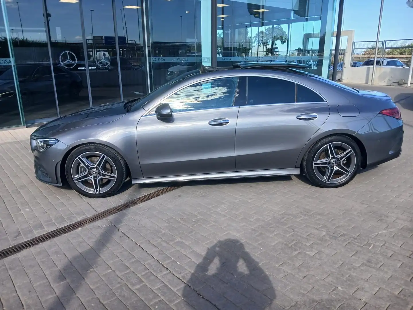 Mercedes-Benz CLA 200 200d - 1