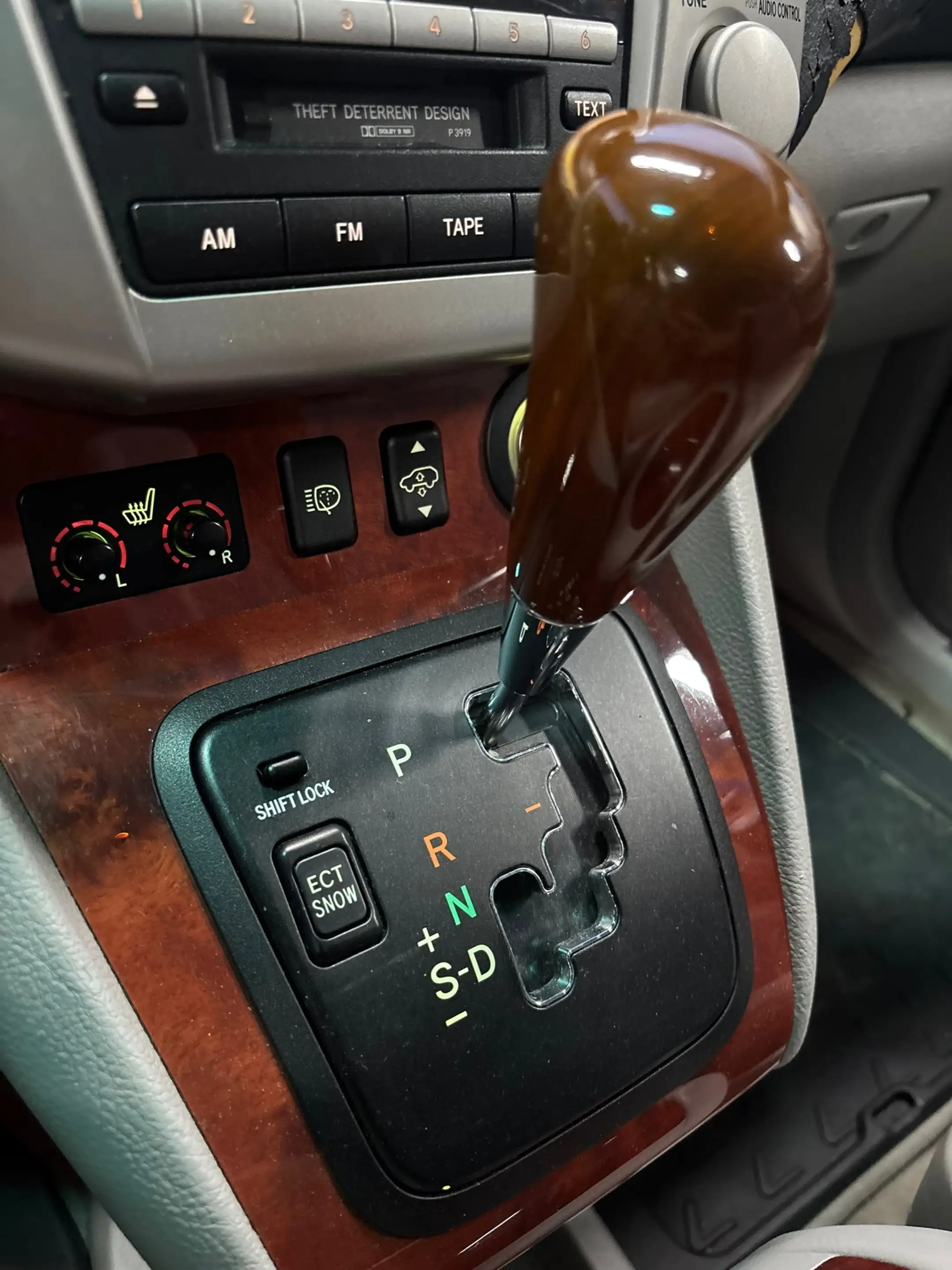 Lexus RX 300 Executive Full Options!! — photo 28