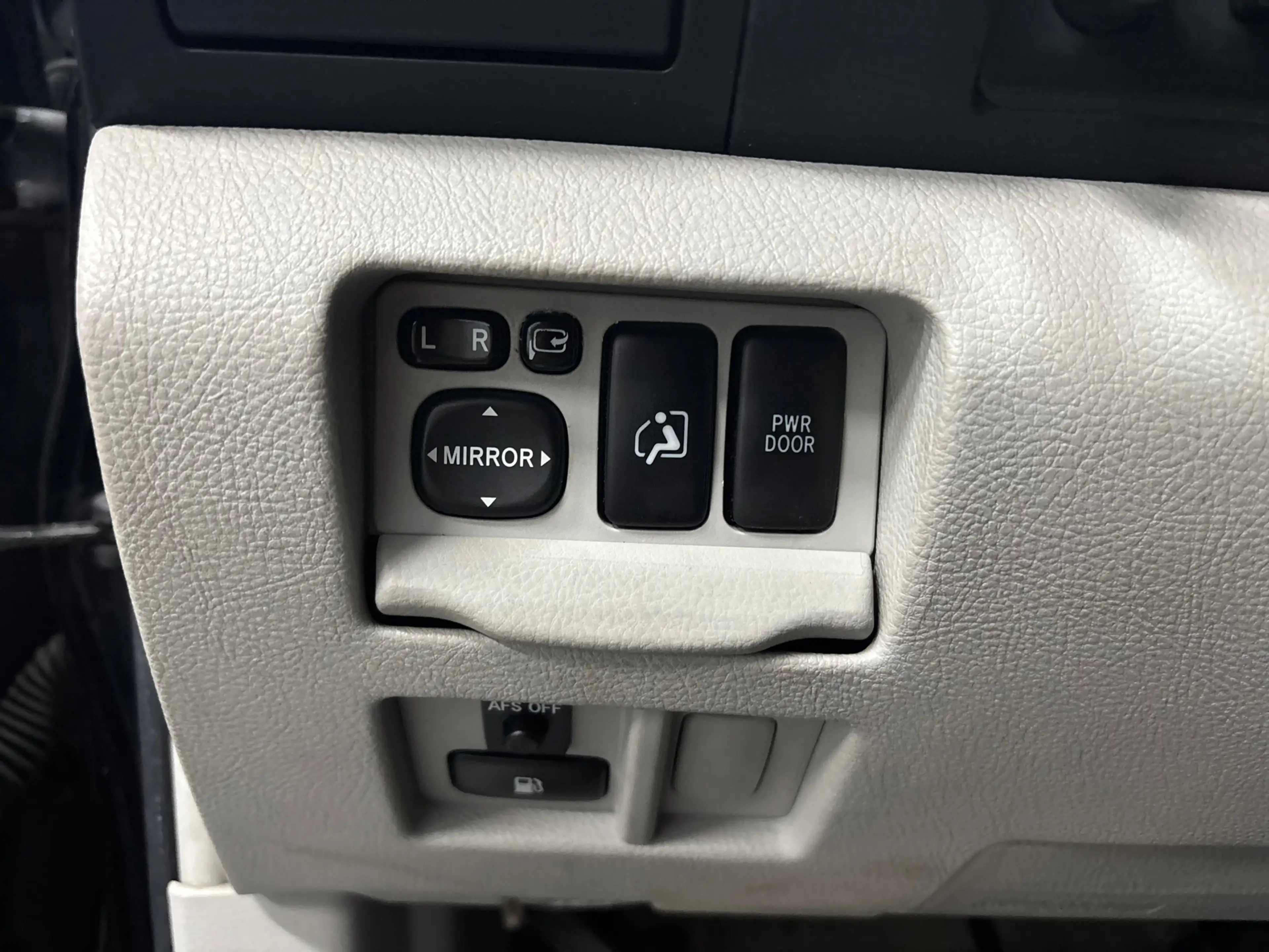 Lexus RX 300 Executive Full Options!! — photo 24