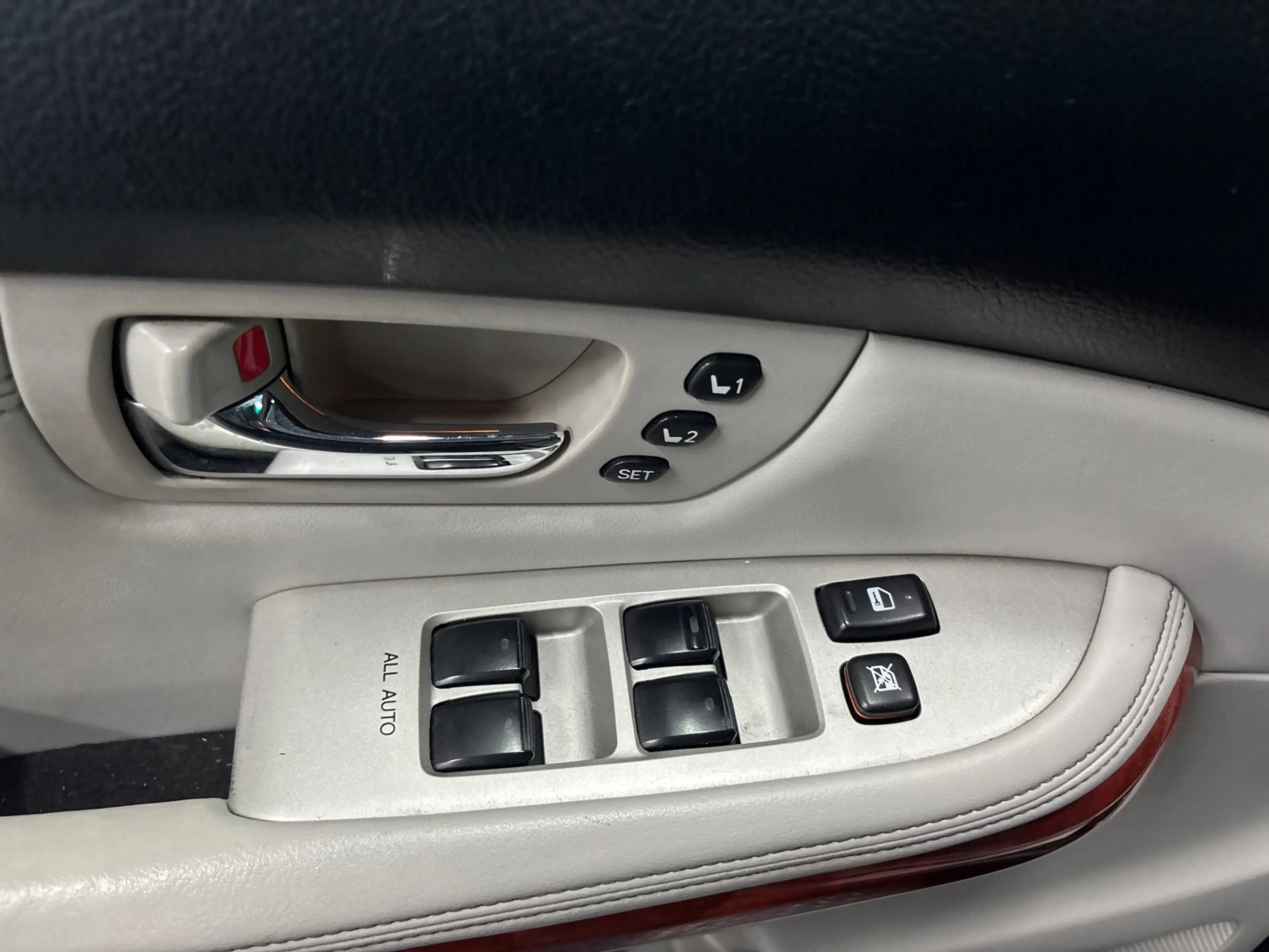 Lexus RX 300 Executive Full Options!! — photo 23