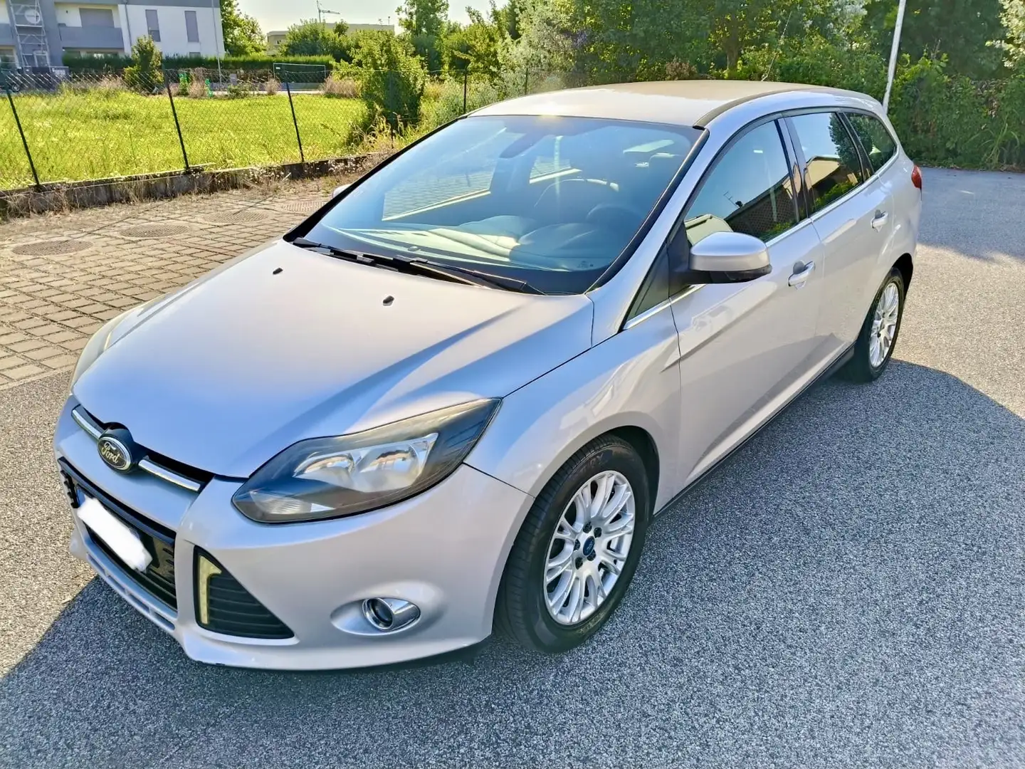 Ford Focus Focus III 2011 SW SW 1.6 tdci Titanium 115cv Argento - 2