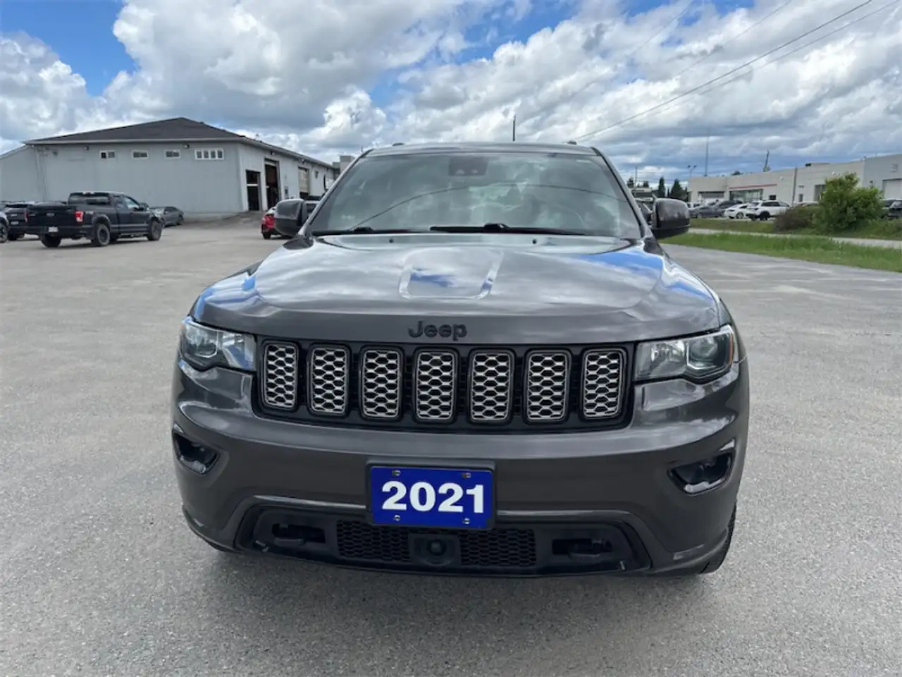 Jeep Grand Cherokee снимка Jeep Grand Cherokee