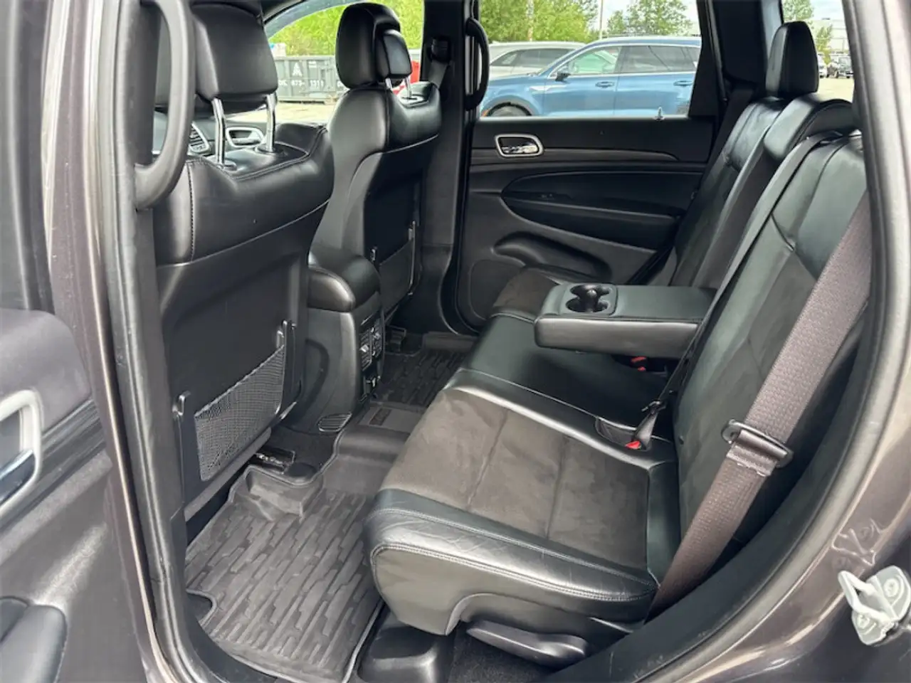 Jeep Grand Cherokee снимка Jeep Grand Cherokee