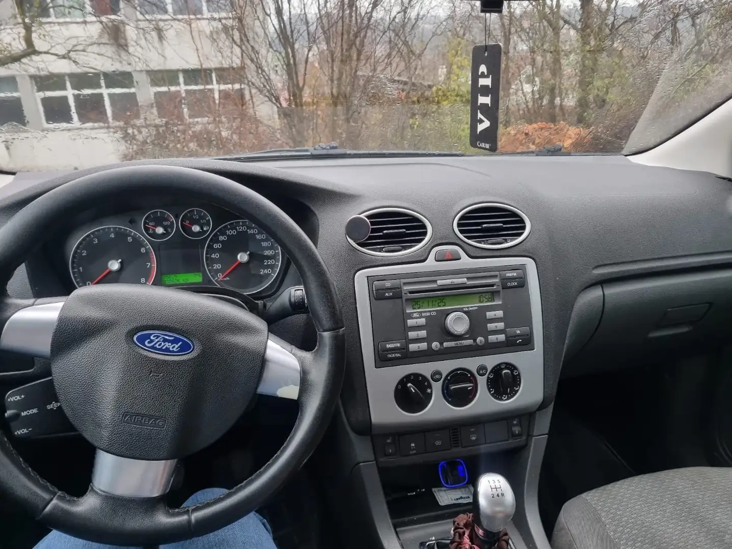 Ford Focus 1.4 16V Fun - 2