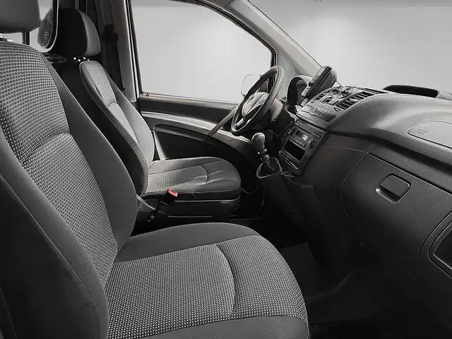 Mercedes-Benz Vito view 8