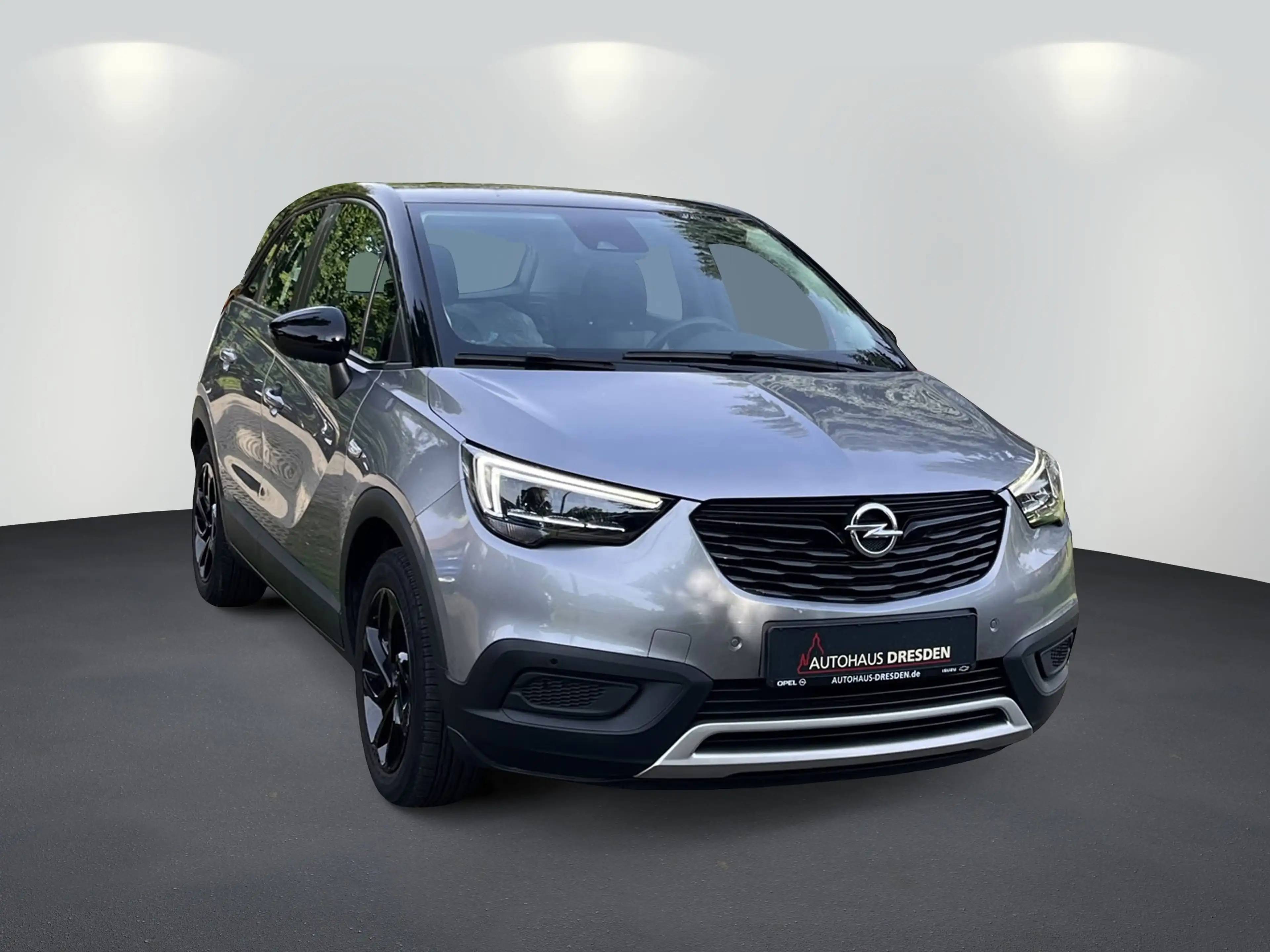 Opel Crossland X 1.2 Limited Edition LED+SHZ+LM+PDC — photo 2