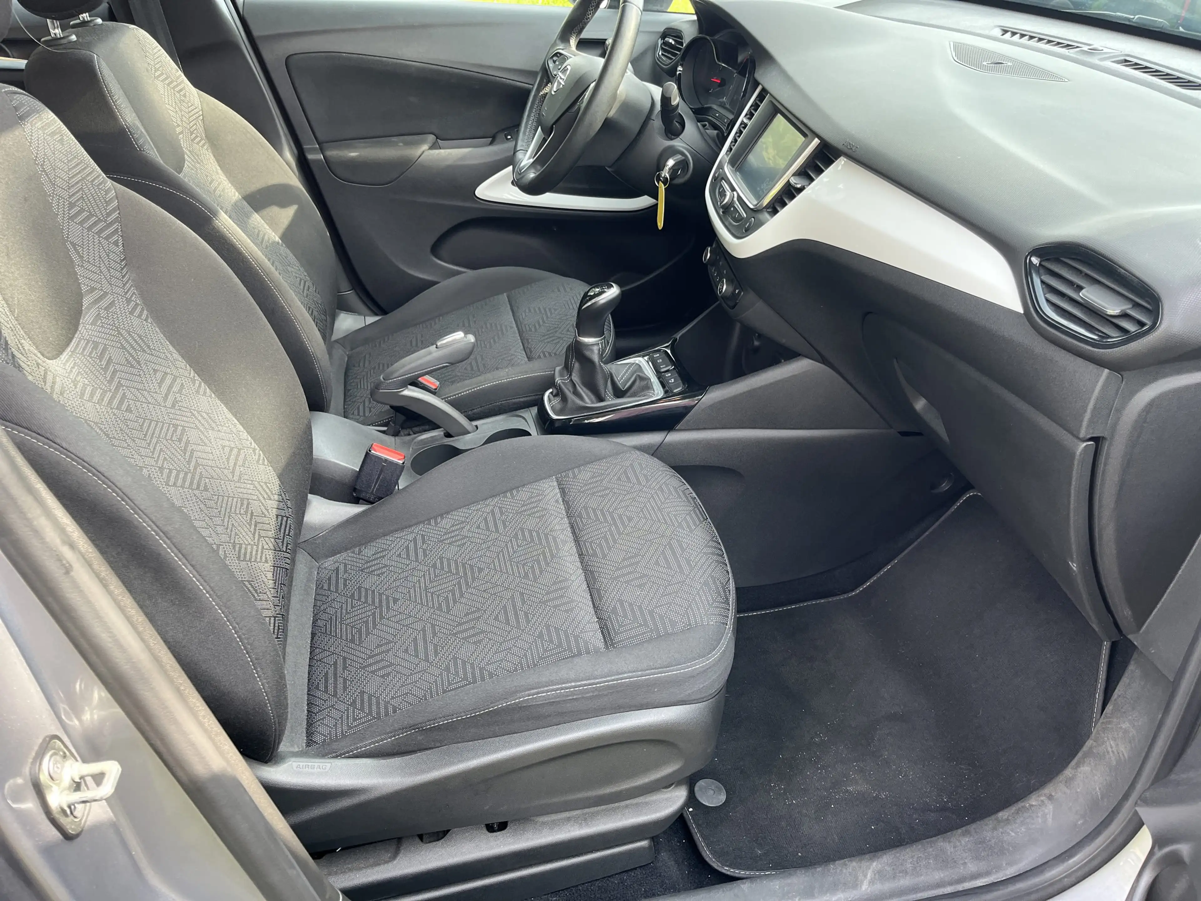 Opel Crossland X 1.2 Limited Edition LED+SHZ+LM+PDC — photo 9