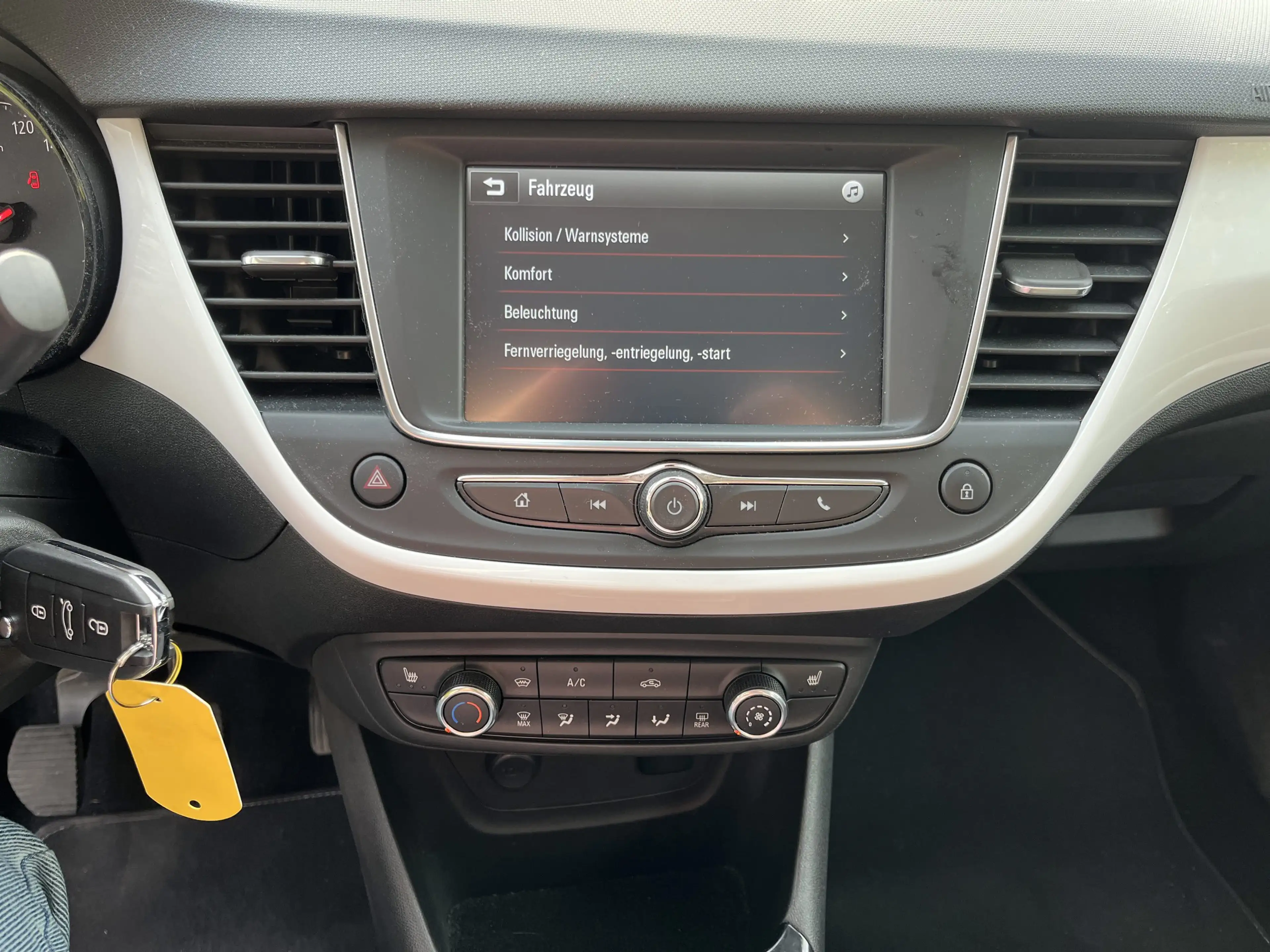 Opel Crossland X 1.2 Limited Edition LED+SHZ+LM+PDC — photo 23