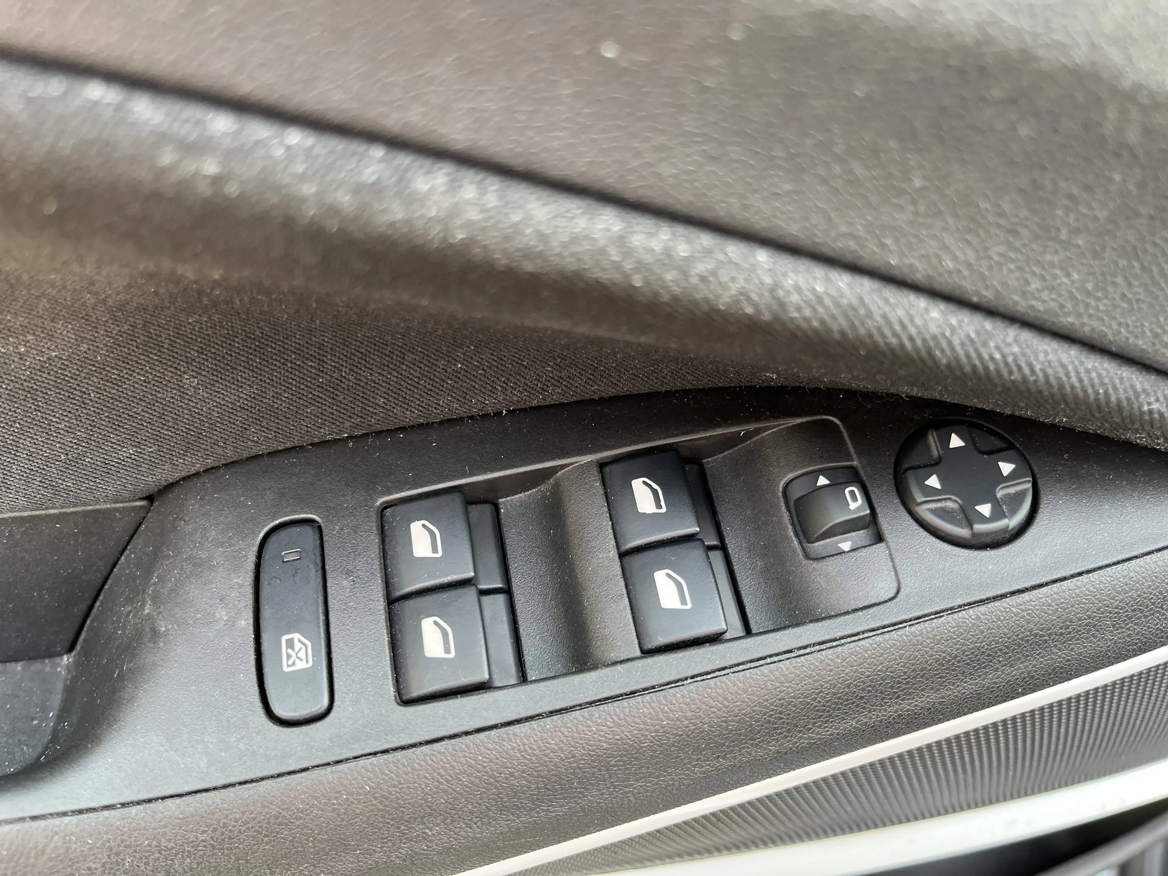 Opel Crossland X 1.2 Limited Edition LED+SHZ+LM+PDC — photo 11