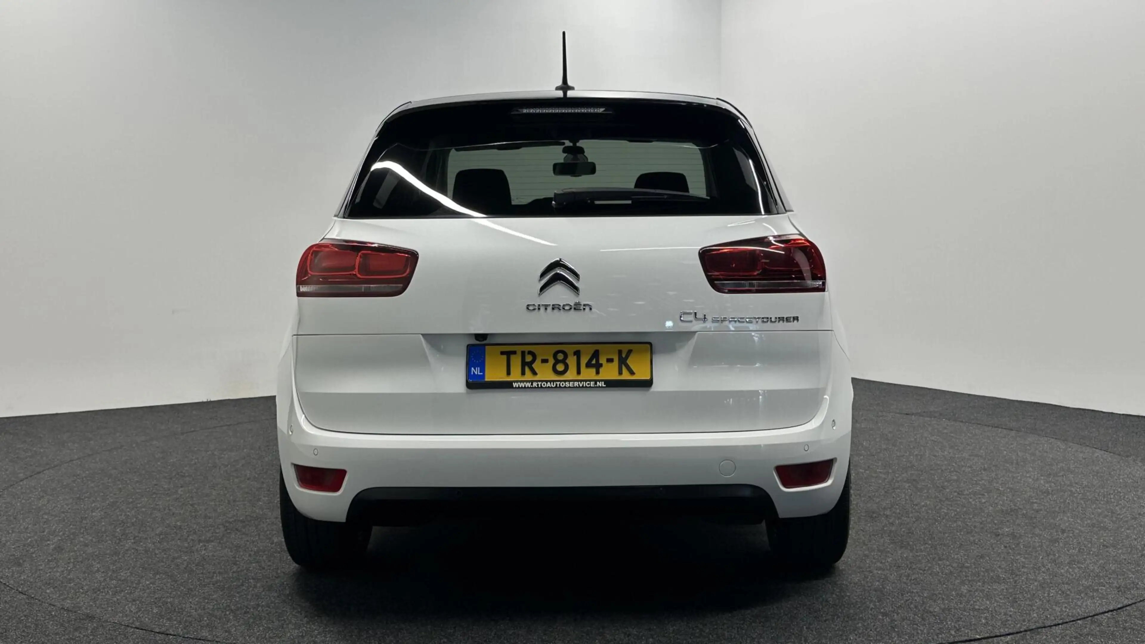 Citroen C4 SpaceTourer 1.2 PureTech Shine CAMERA CARPLAY ECC CRUISE LM 26 — photo 7