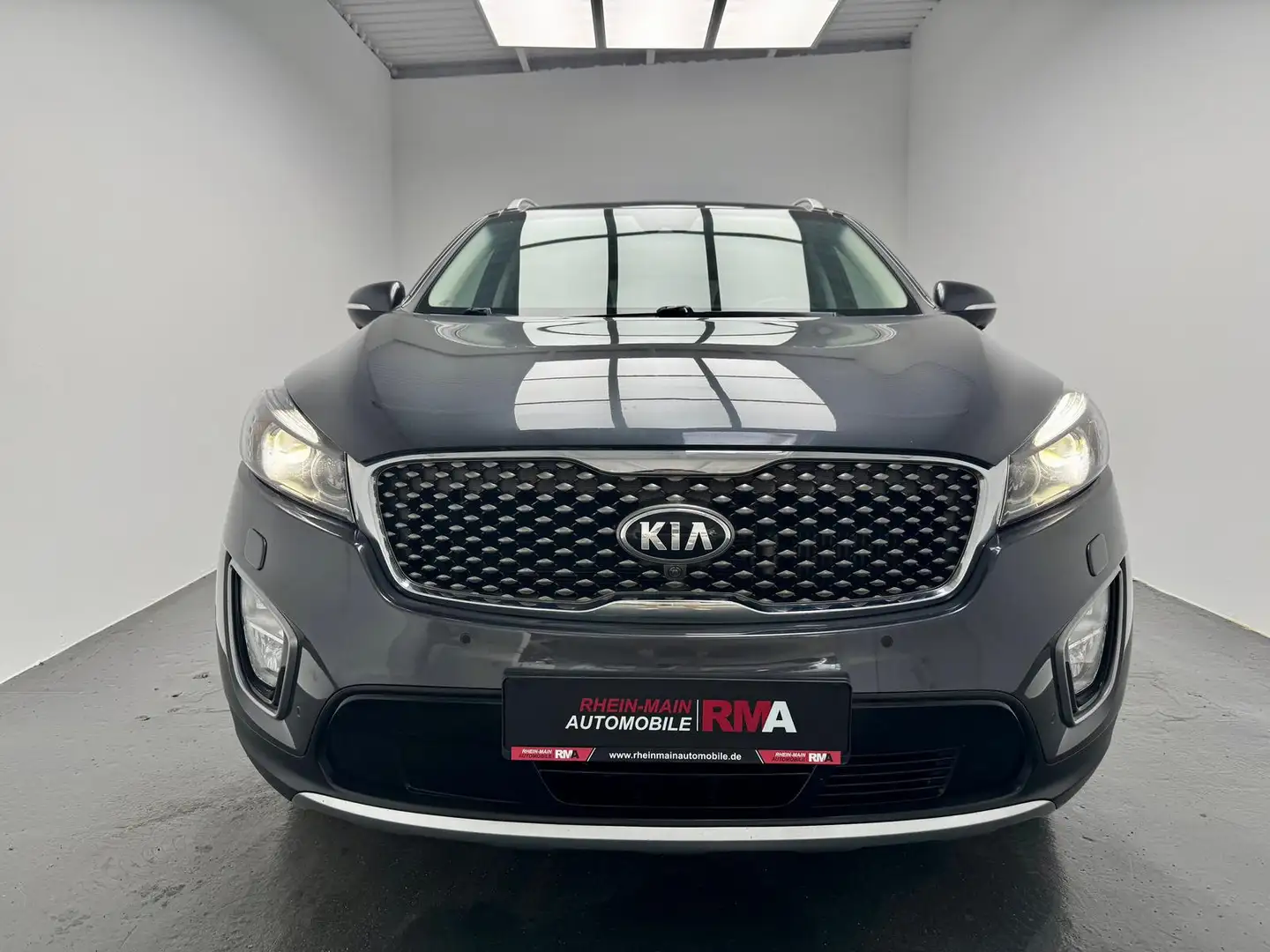 Kia Sorento Platinum Edition 4WD 2.2 CRDi+AHK+PANO+ Grau - 2