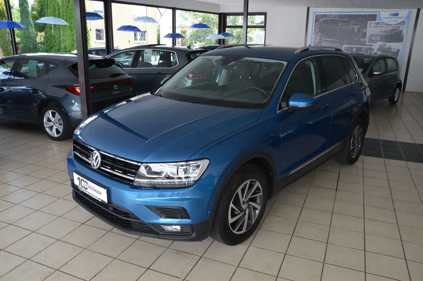Volkswagen Tiguan Sound Navi LED ACC AHK APP  KAMERA Blau - 1