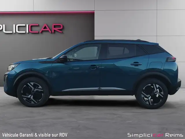 Peugeot 2008 view 4