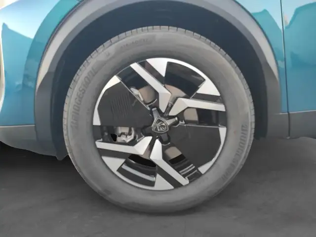Peugeot 2008 view 15