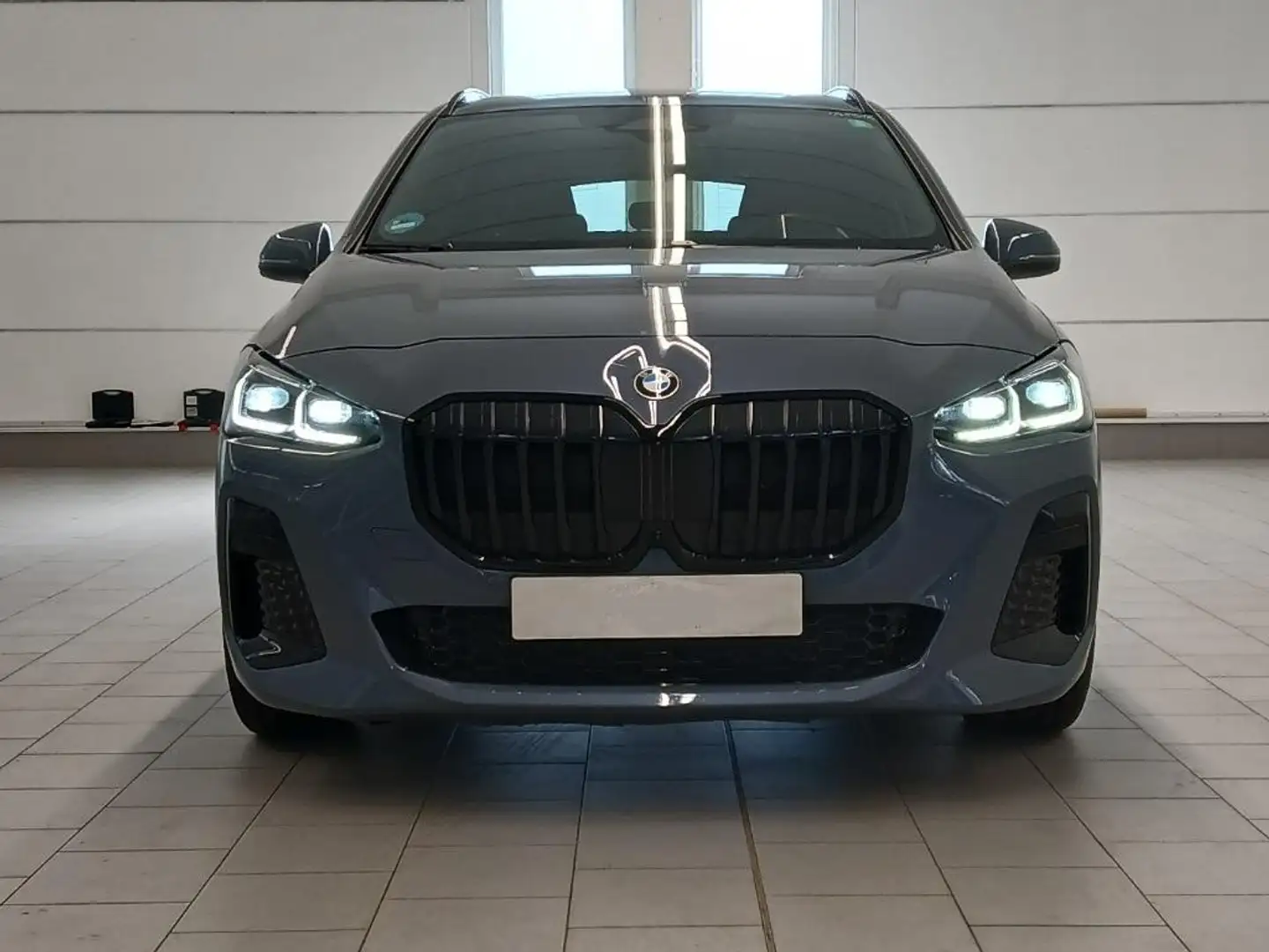 BMW 218 1.5 iM Sport*MATRIX*AHK*HuD*NAVI*elektr.HECKKLAPPE Grau - 2