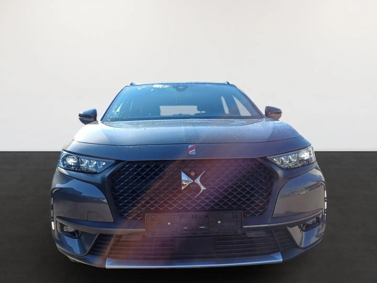 DS Automobiles DS 7 Crossback PureTech 180 Performance Line+ Grau - 2