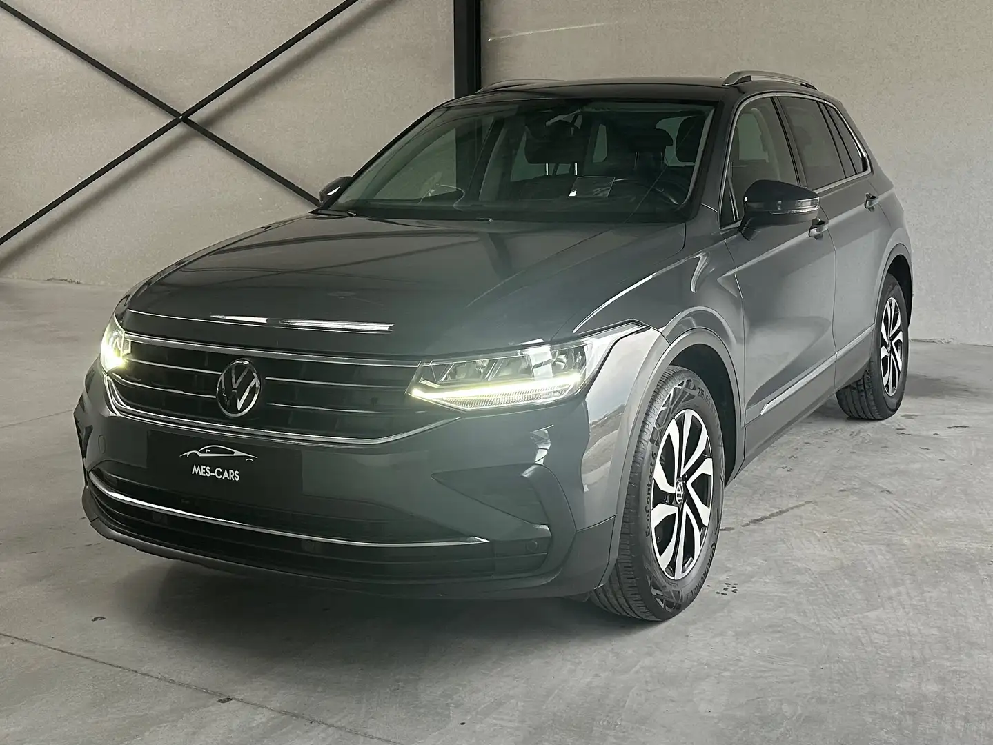 Volkswagen Tiguan Active 2.0TDI - 150CV DSG / 130.000KM 2022 Grijs - 2